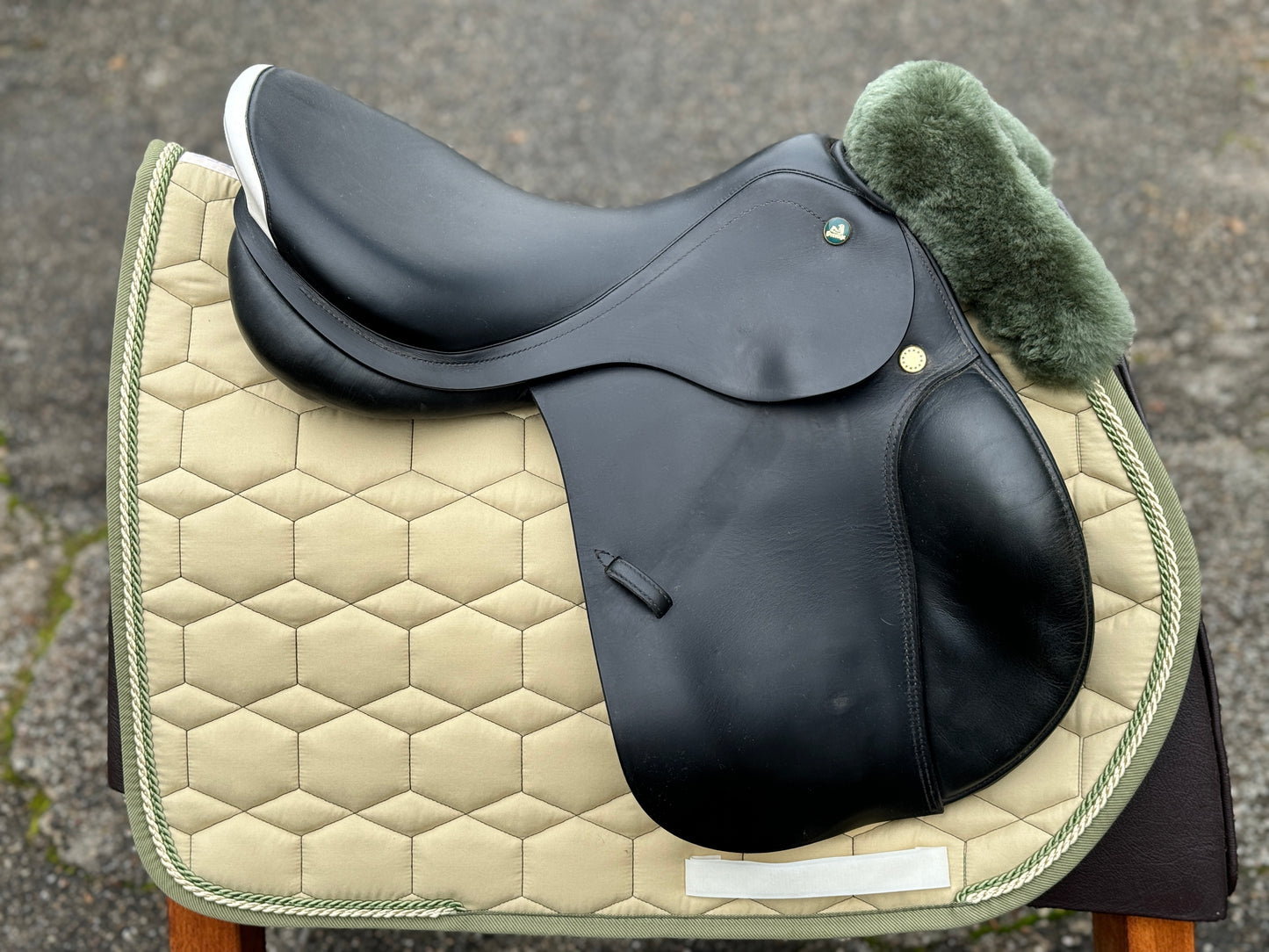 #K65 Sillín de salto profesional elástico Prestige de 17 pulgadas y 32 pulgadas