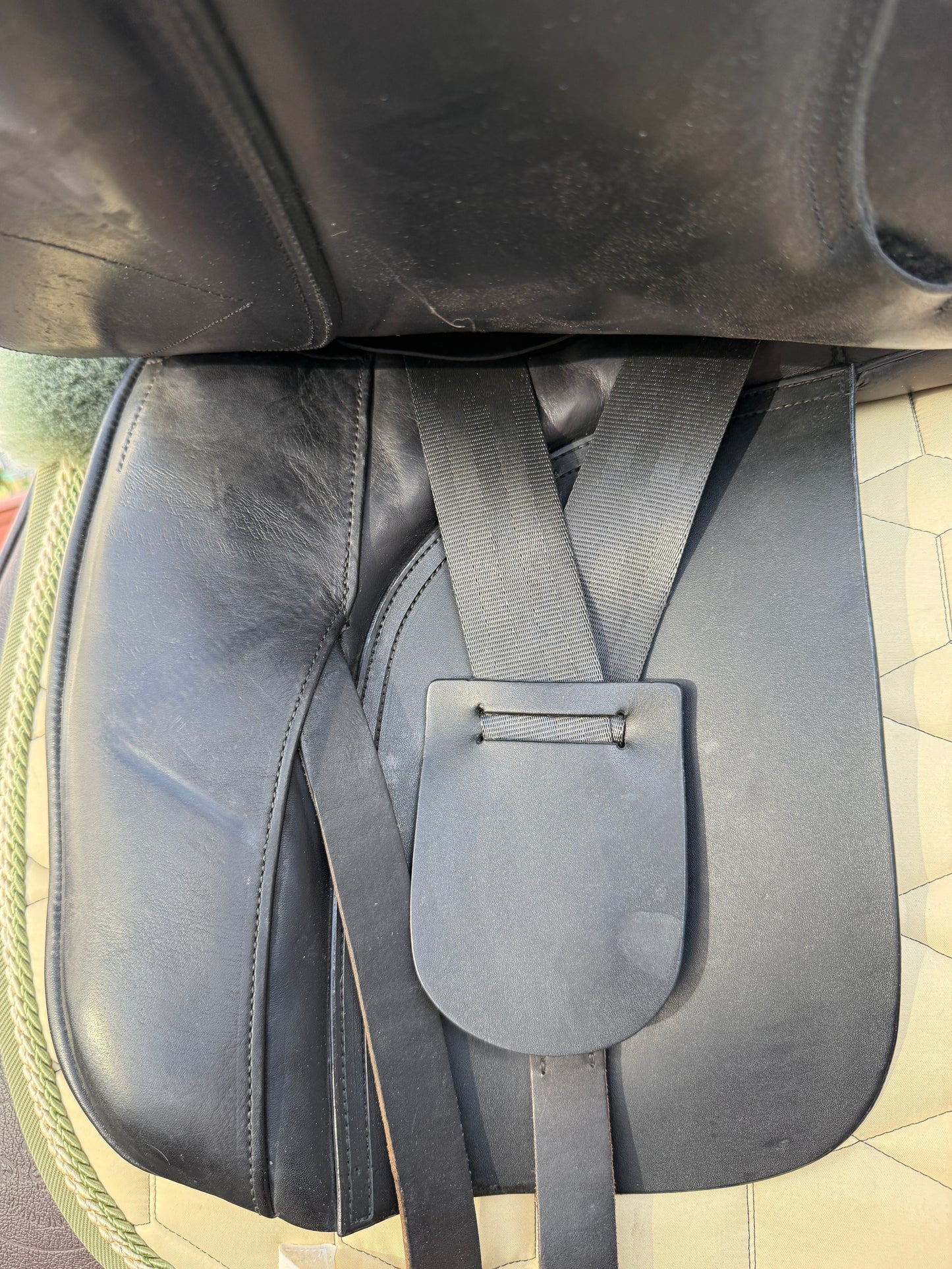 #K145 3S Bentley Dressursattel 17,5 Zoll mit Stabilizerkissen