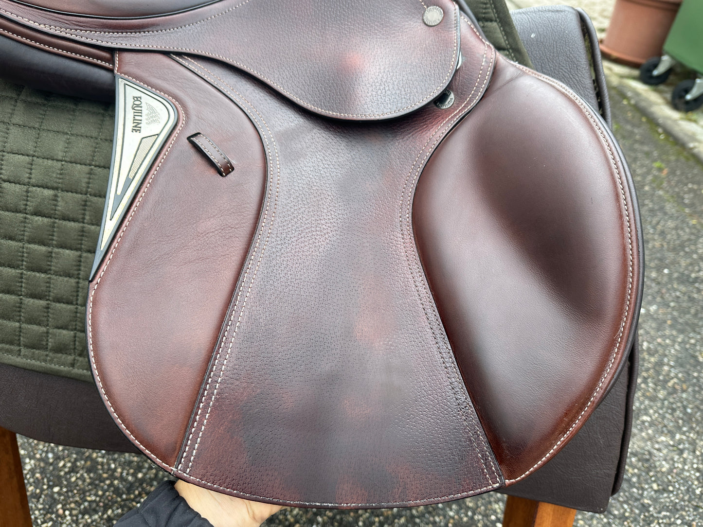 Equiline Springsattel Marghe 17 Zoll doubliert braun