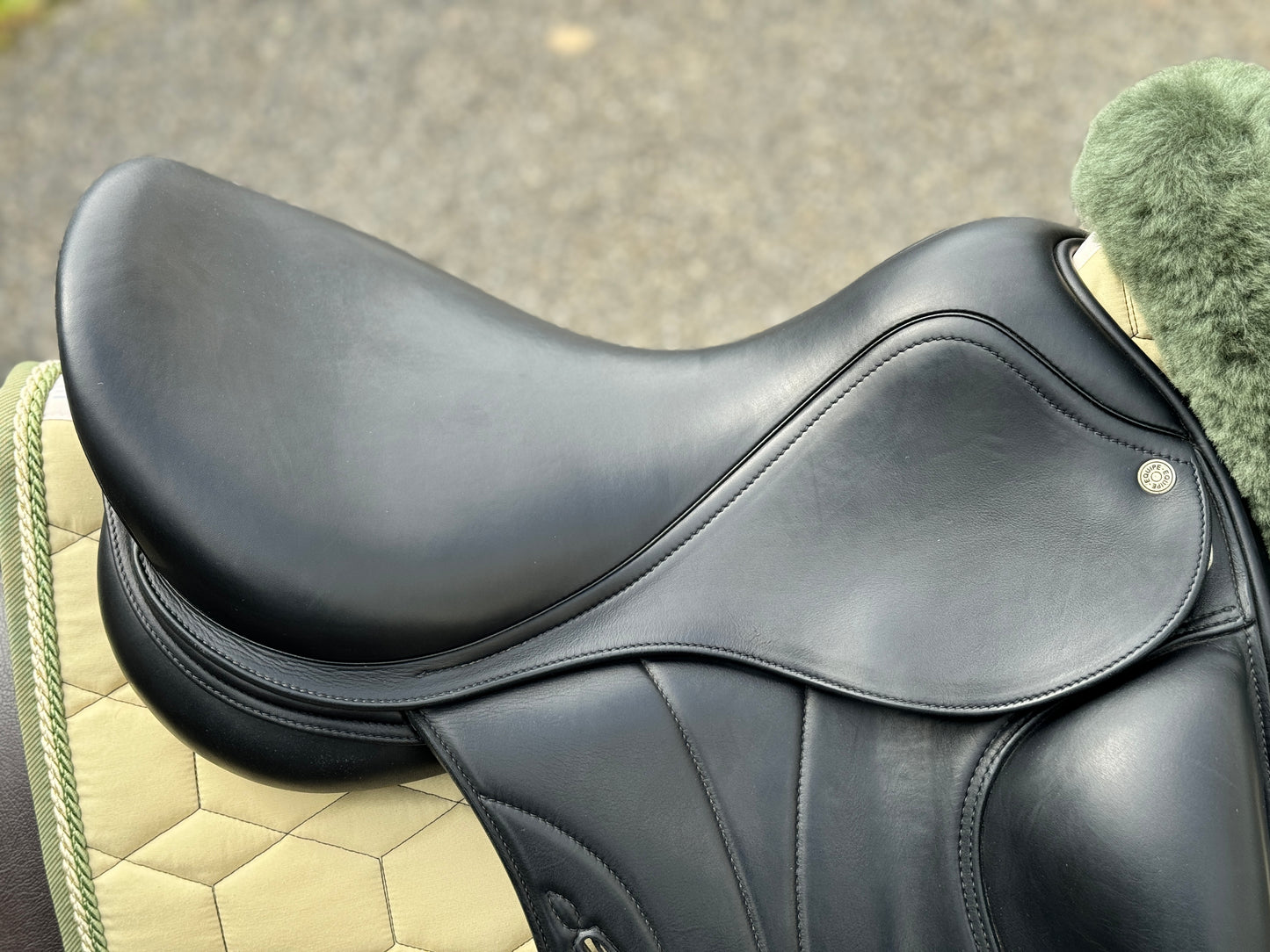 #K6 Selleria Equipe Oracle Special Dressage Saddle 17,5 pulgadas de 2022