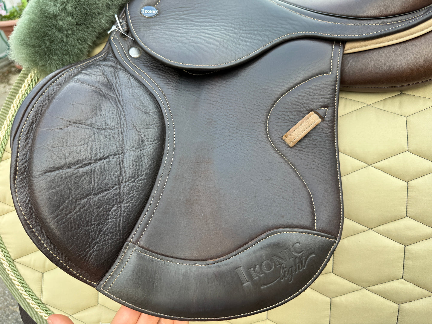 Ikonic Light Pony-Springsattel Hybrid 15,5 Zoll braun