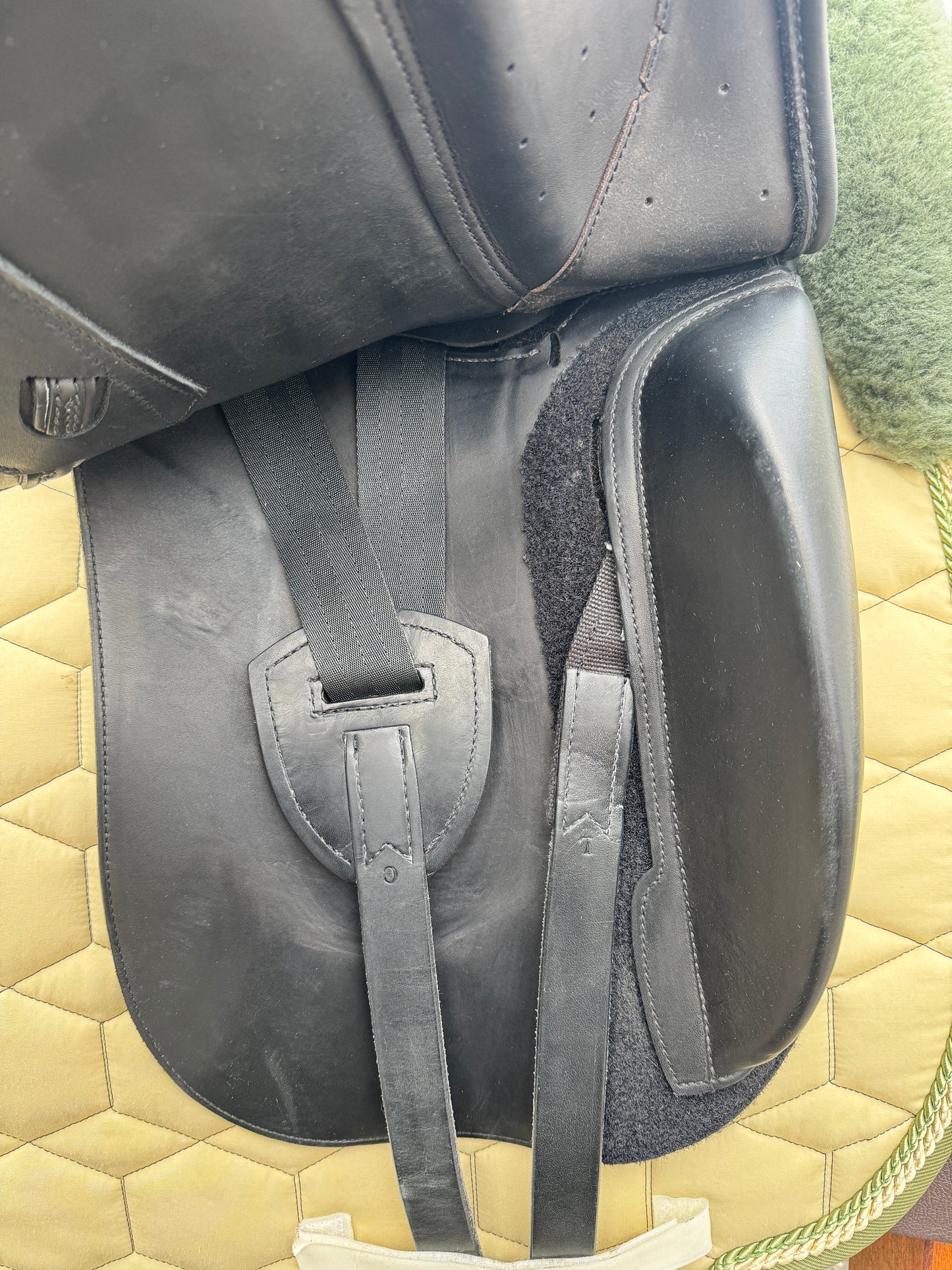 Silla de doma Erreplus Connect K94 de 17 pulgadas y 33 pulgadas de 2021