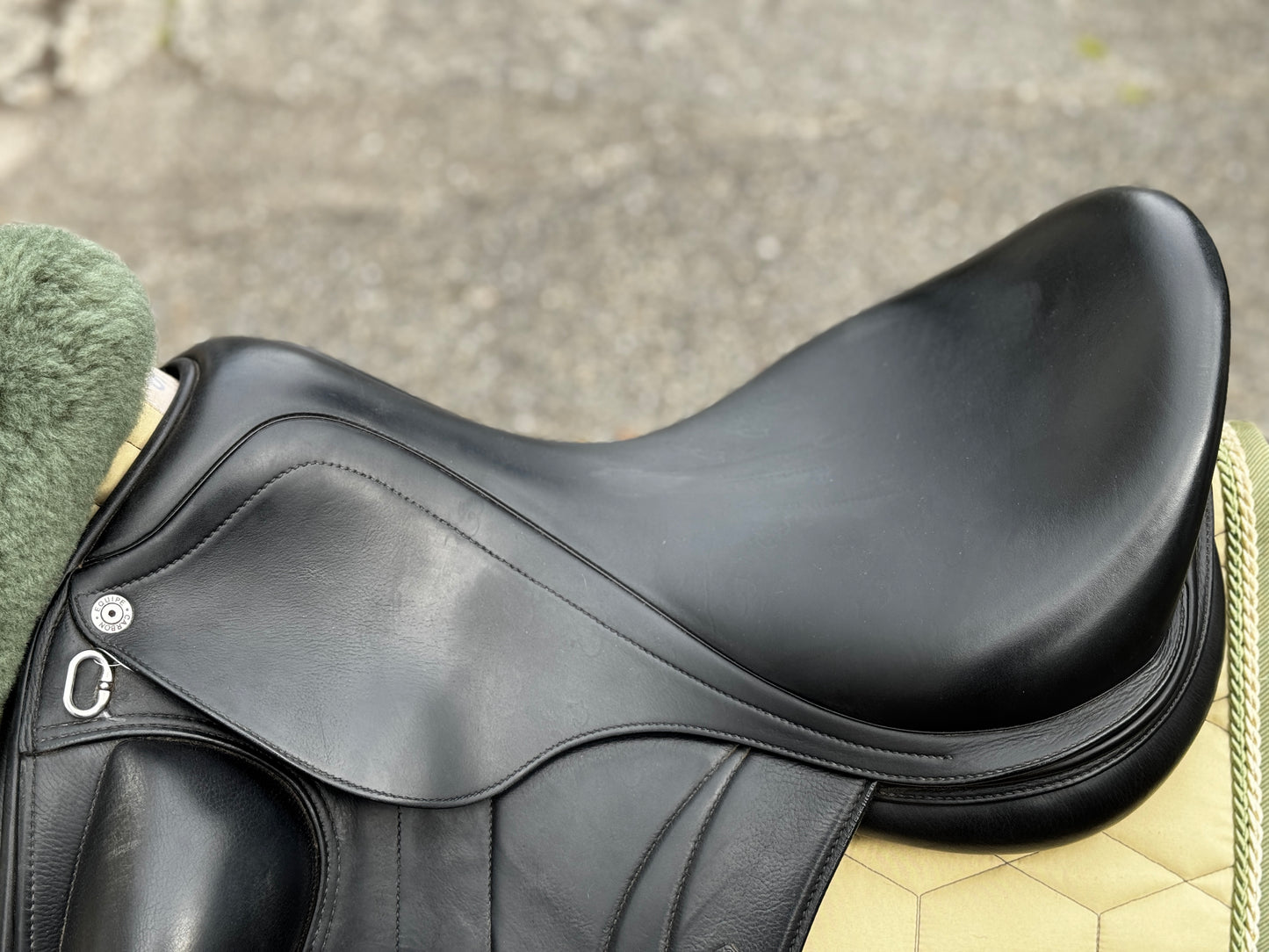 #149 Selleria Equipe Viktoria Carbon Dressursattel 17,5 Zoll