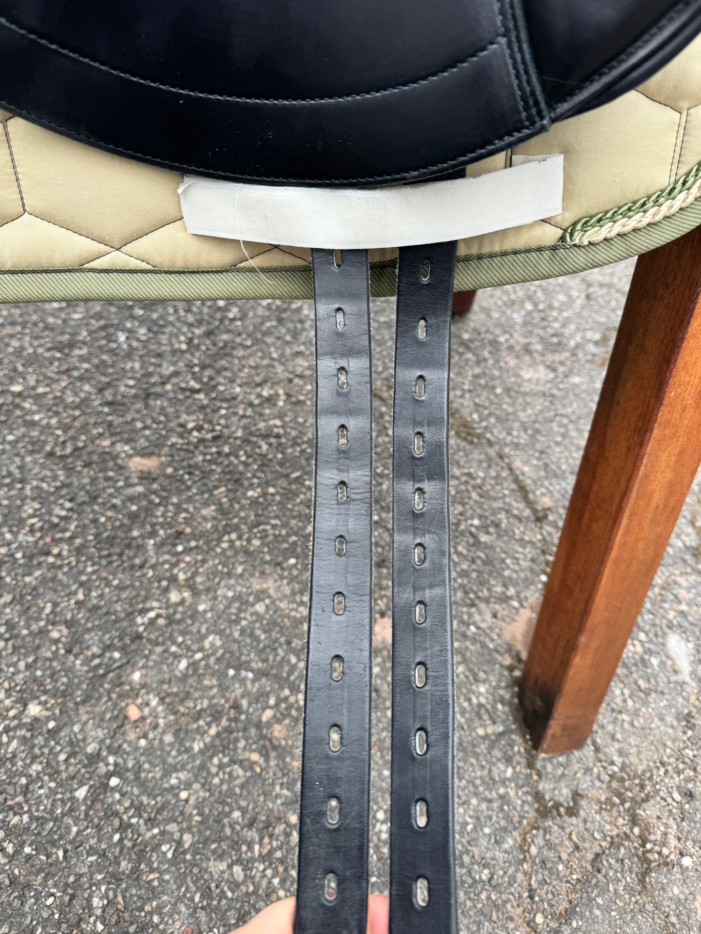 Silla de doma Erreplus Connect K94 de 17 pulgadas y 33 pulgadas de 2021