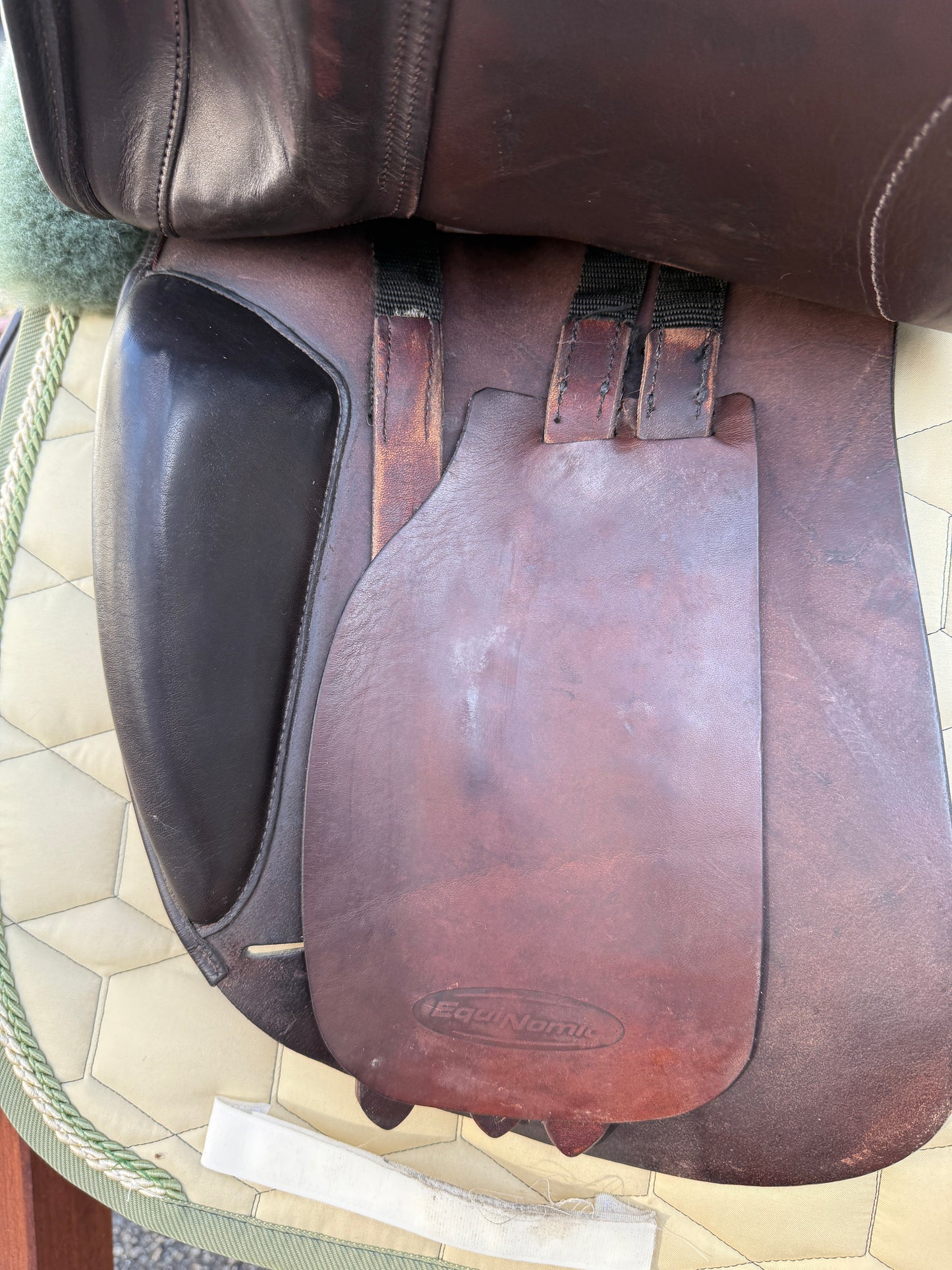#K144 Cobra Dressursattel 17,5 Zoll braun halb-tief doubliert