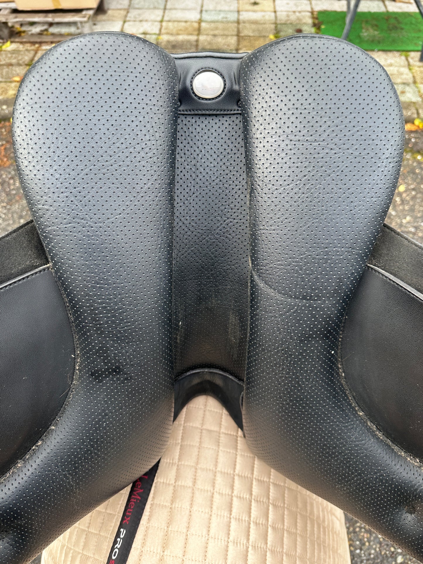 Wintec Wide Dressursattel 17,5 Zoll mit Cair