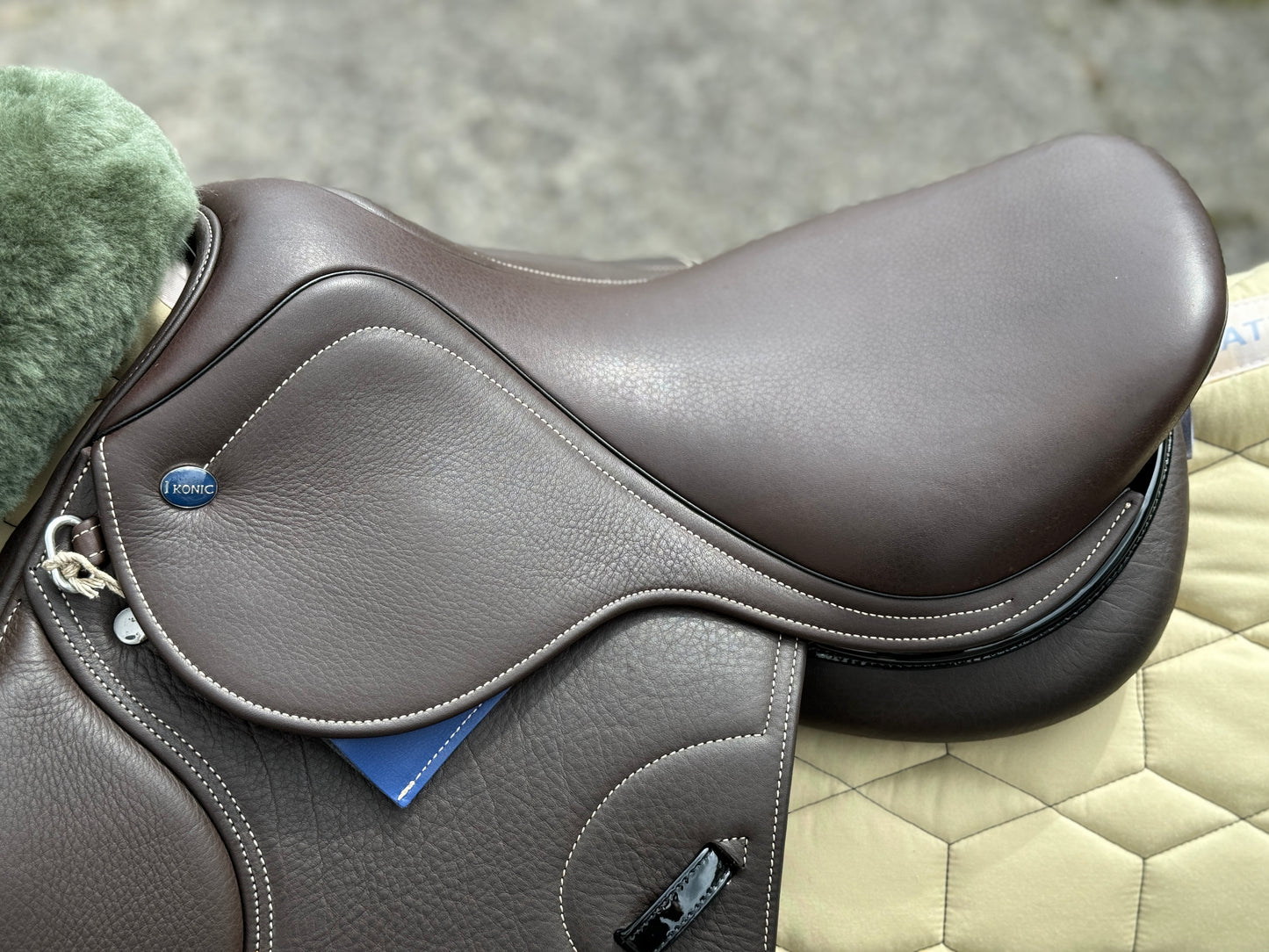 Ikonic Light Pony Jumping Saddle Hybrid NEW