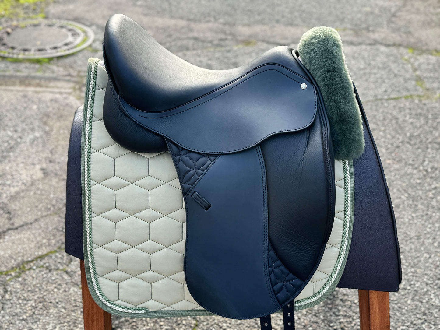 Max Benz Heritage Dressursattel Monoblatt NEU für hohen Rist