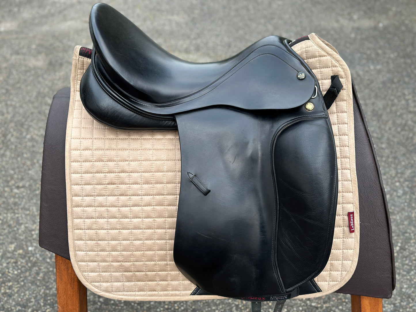 Prestige Top Dressage SP 17 Zoll +2 Keilkissen wie Modena