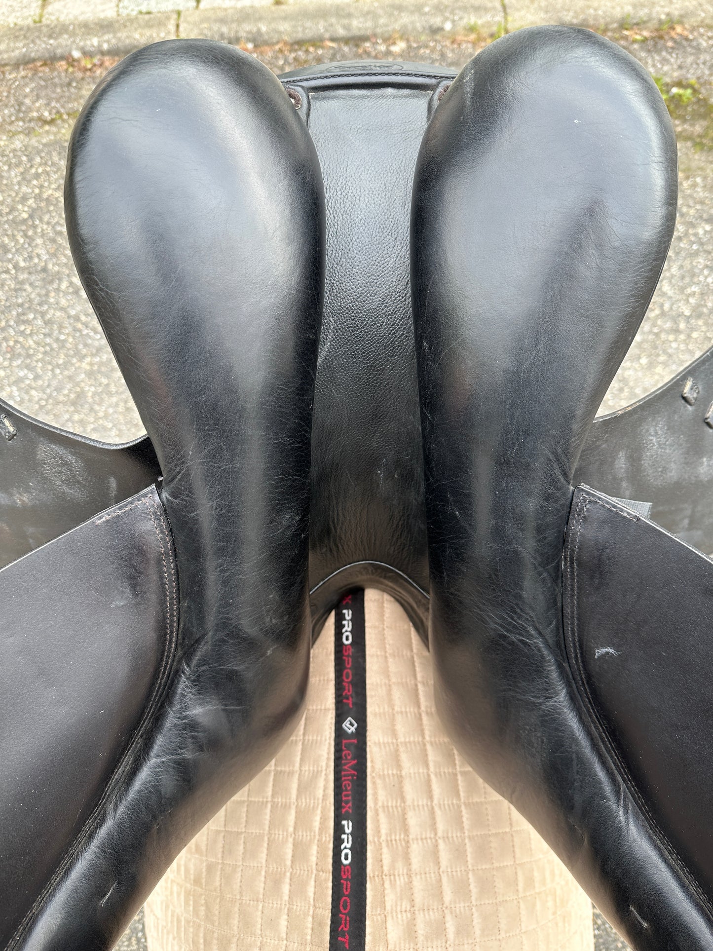 Prestige Top Dressage SP 17 Zoll +2 Keilkissen wie Modena
