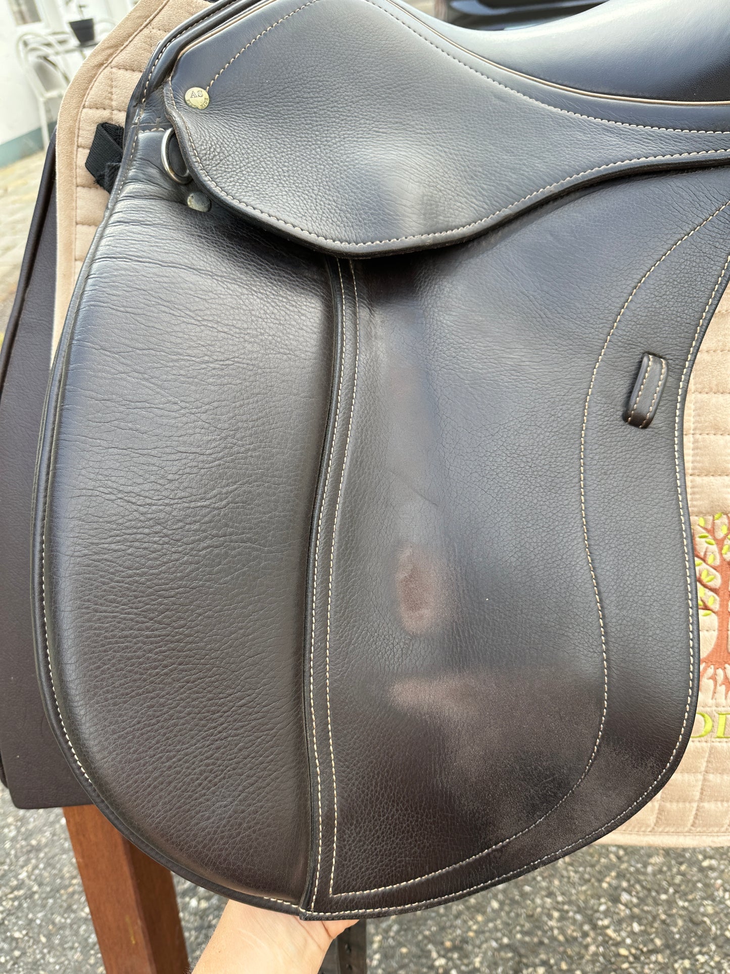 Schleese Bubi dressage saddle brown 17.5 inches