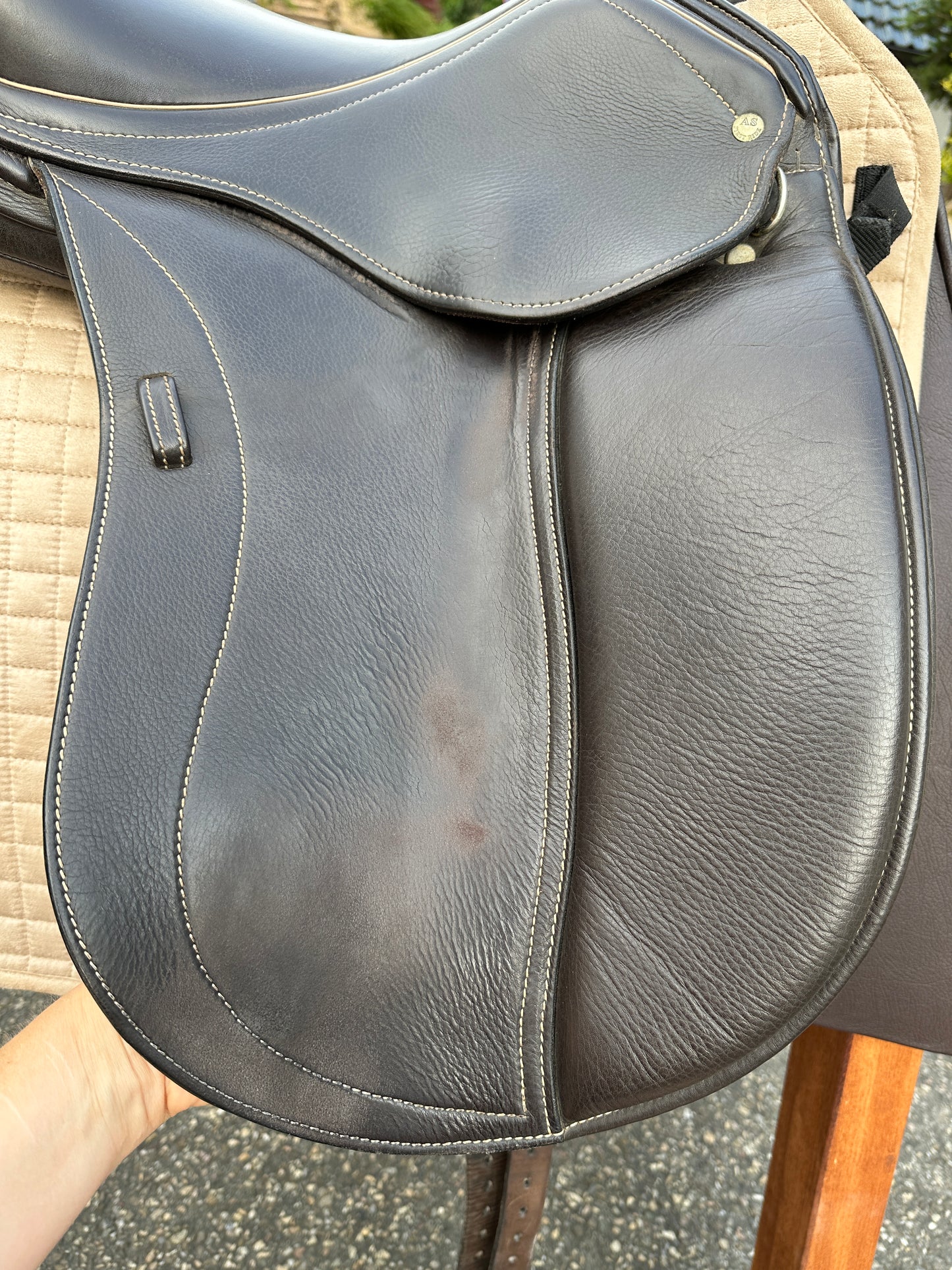 Schleese Bubi dressage saddle brown 17.5 inches