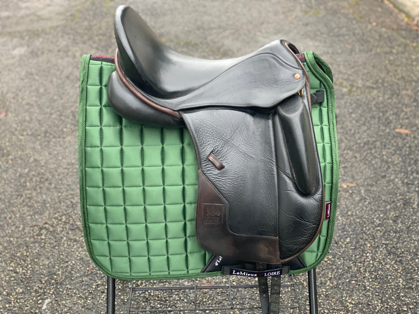 Hennig ESF Ergo Saddlefit Platin Dressursattel Monoblatt 17,5 Zoll