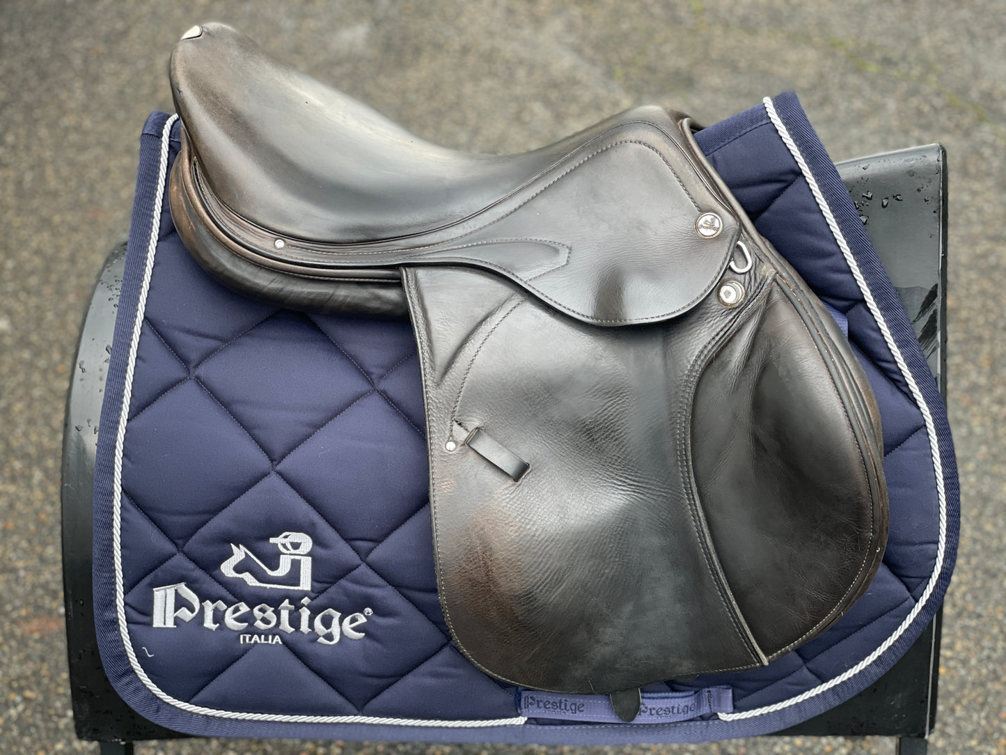 Silla de salto Prestige Meredith de 18 pulgadas y 33 pulgadas, color marrón oscuro