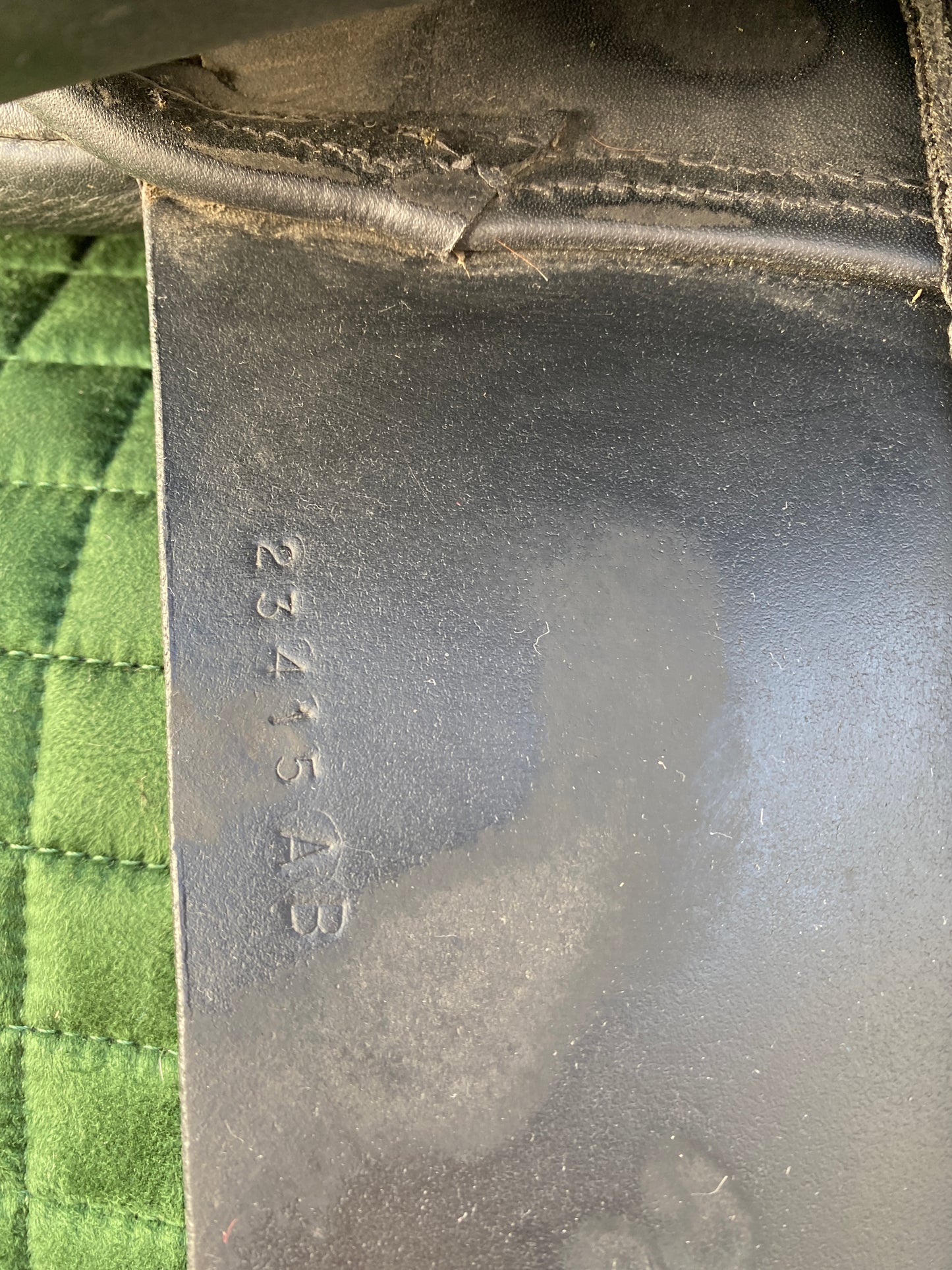 Queen Dressage Dressursattel 17,5 Zoll