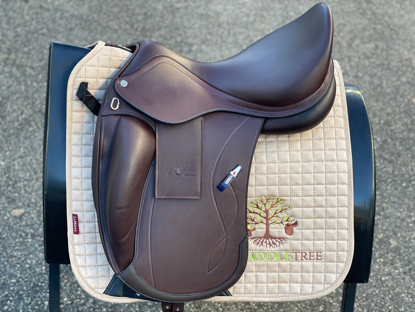Selleria Equipe Olympia Monoblatt Dressursattel NEU
