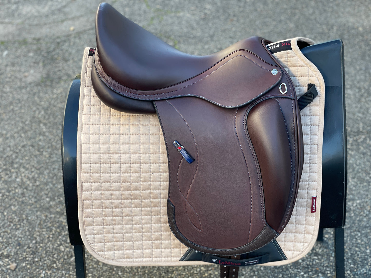 Selleria Equipe Olympia Monoblatt Dressursattel NEU