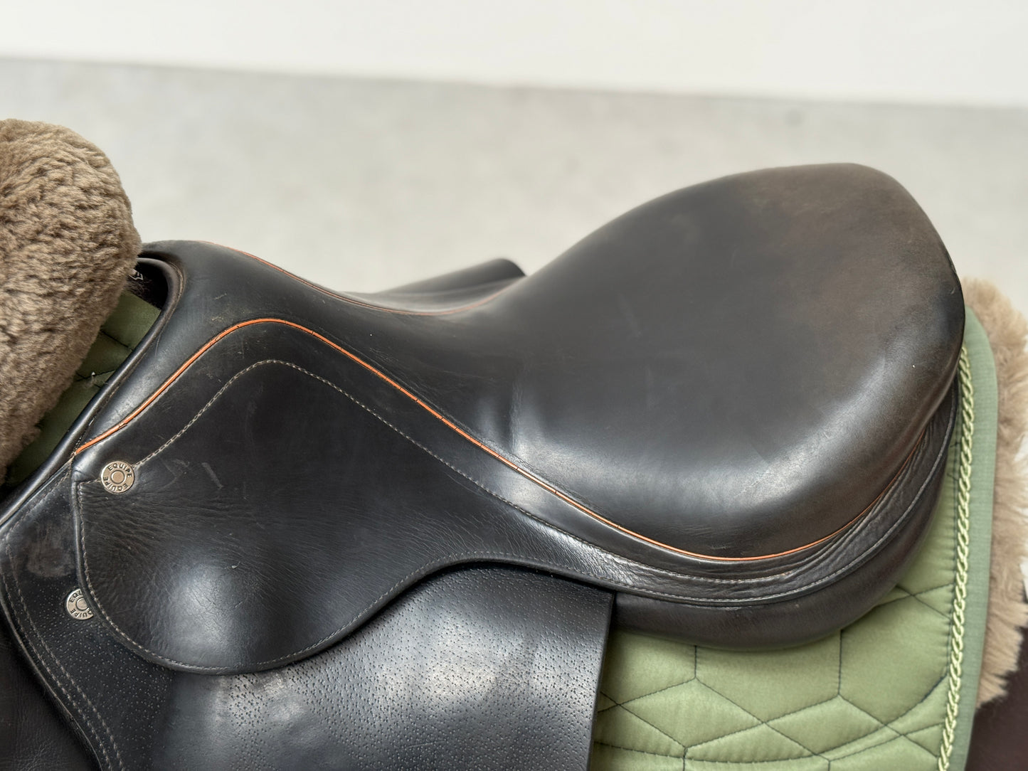 Selleria Equipe Expression Springsattel 16,5 Zoll langes Blatt