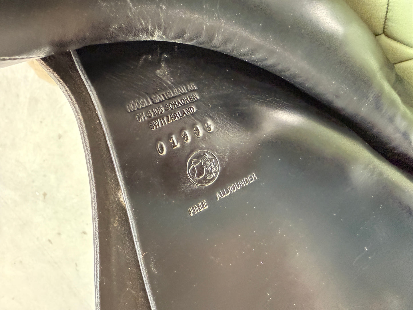 Röösli Free Allrounder VS-Sattel Vielseitigkeitssattel 17 Zoll