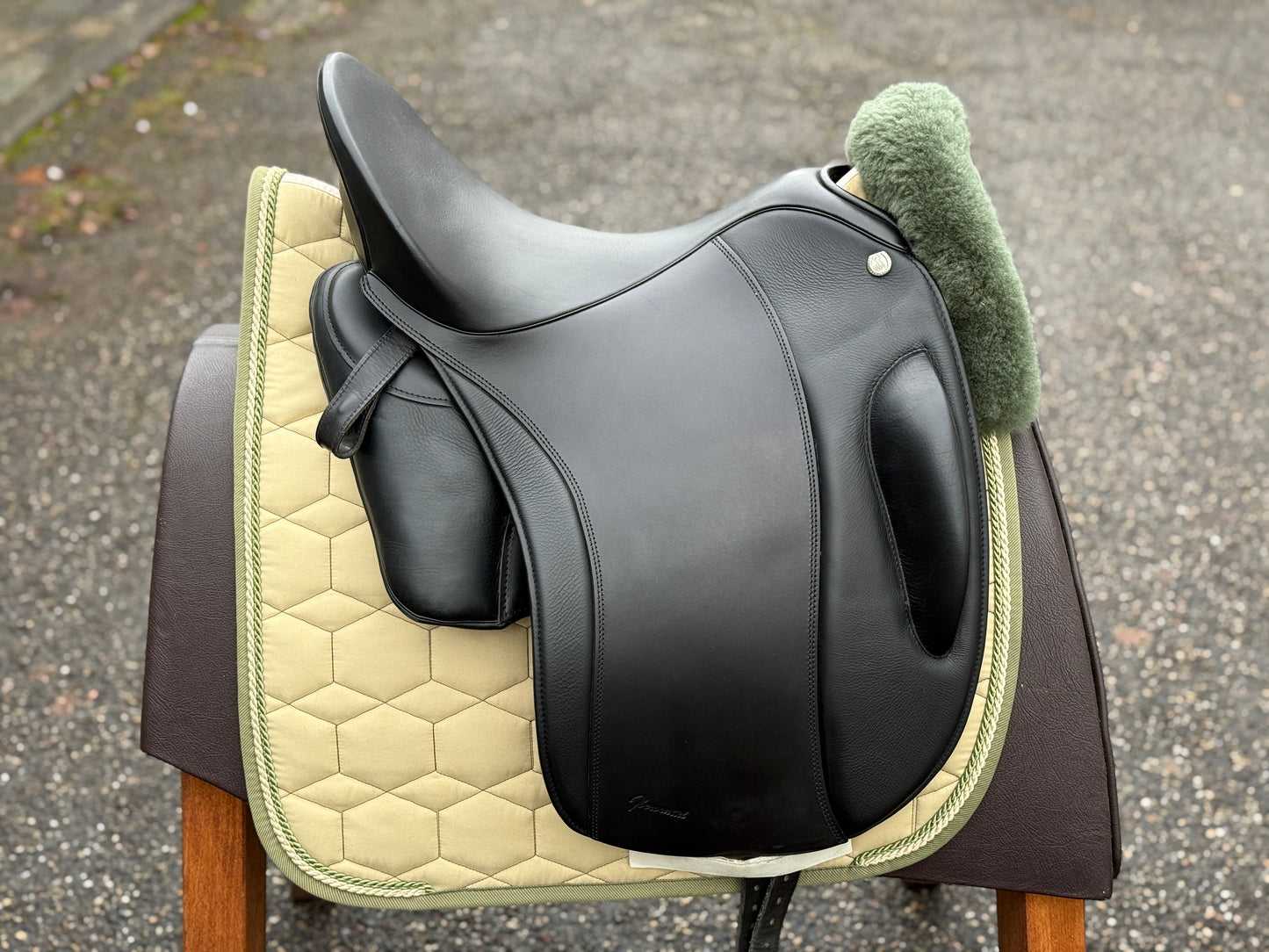 Iberosattel Royal Classic Plus 17,5 Zoll Vaquerosattel aus 2022