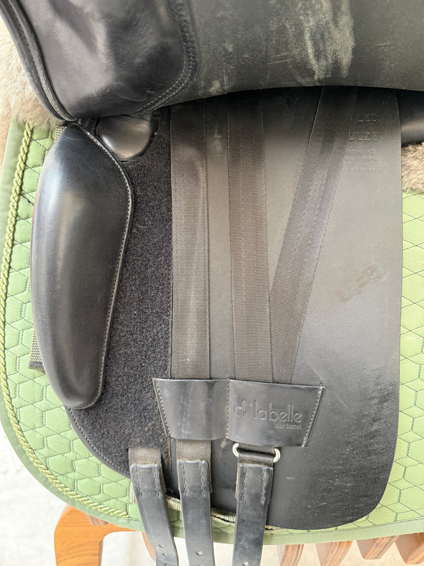 Labelle Dressursattel schwarz 18,5 Zoll aus 2020 wie NEU