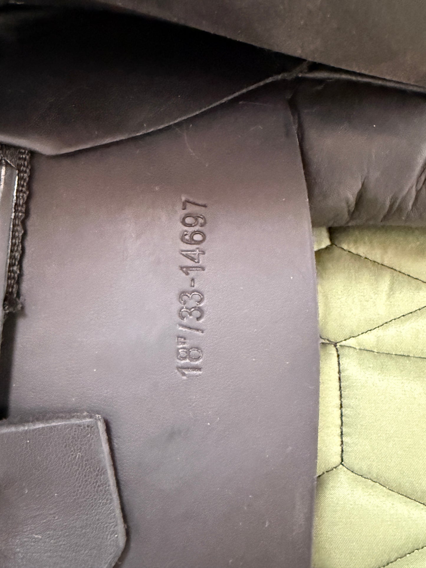 Velicea Kenda Springsattel 18 Zoll breite Kammer
