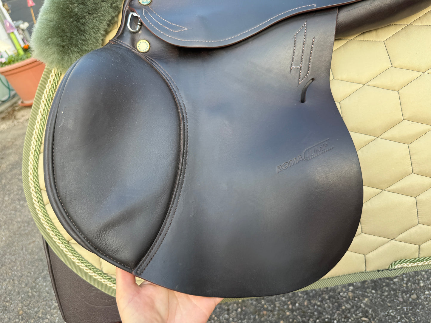 #K142 Prestige Roma Jump Springsattel 17 Zoll 34 braun