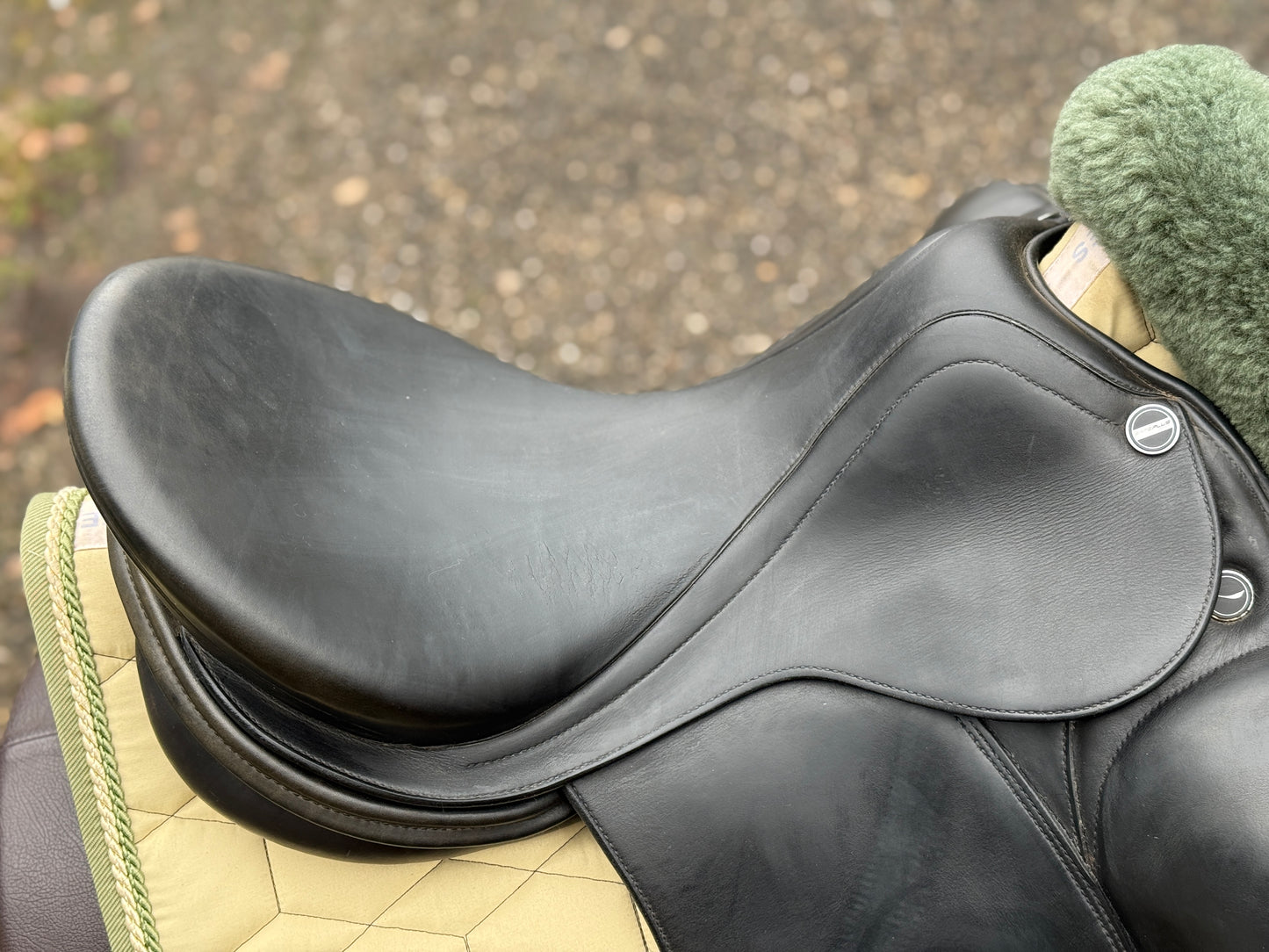 #237 Erreplus Adelinde Dressursattel 17 Zoll 34