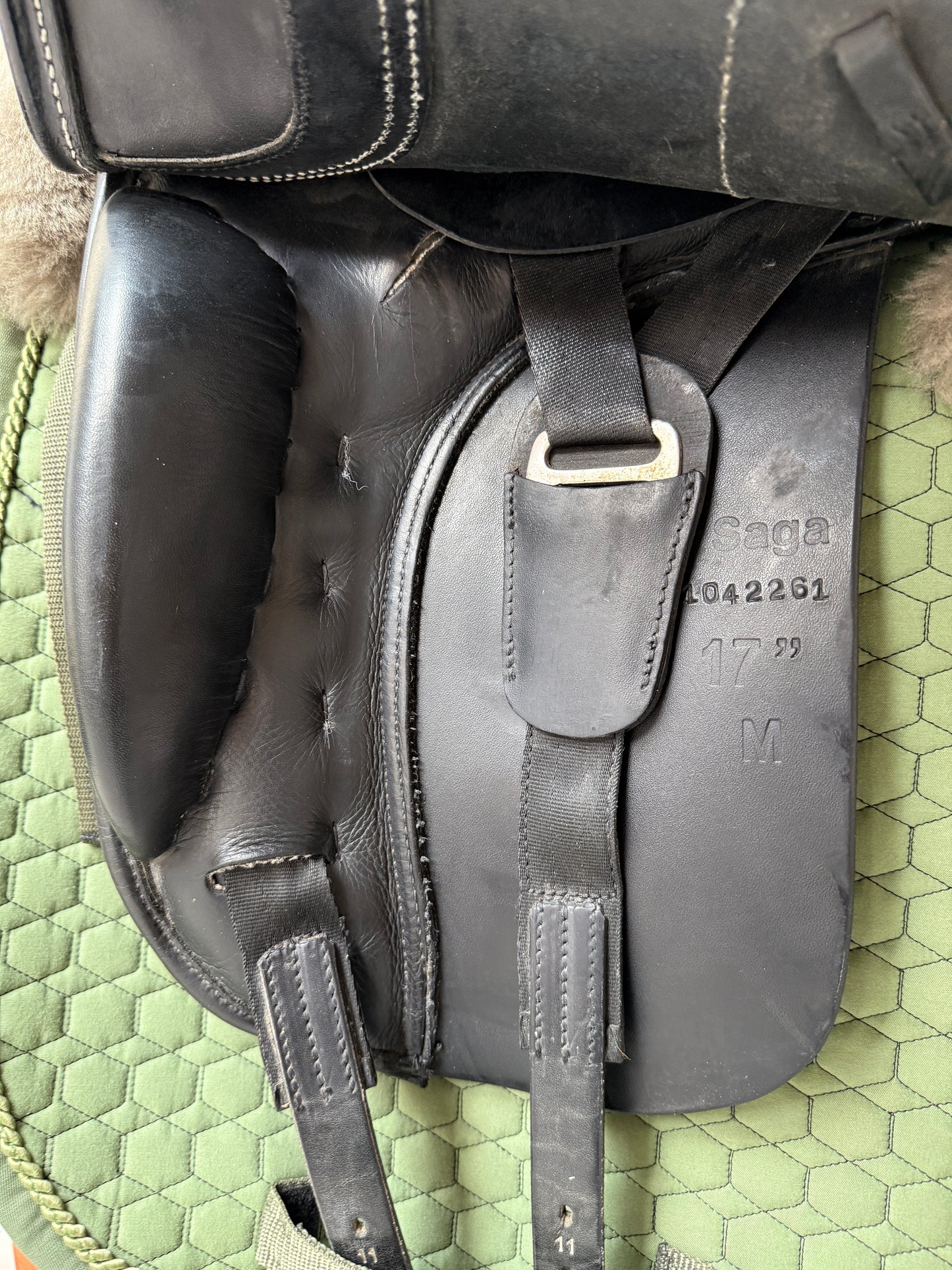 Seabis Saga Revolution Dressursattel 17 Zoll aus 2023