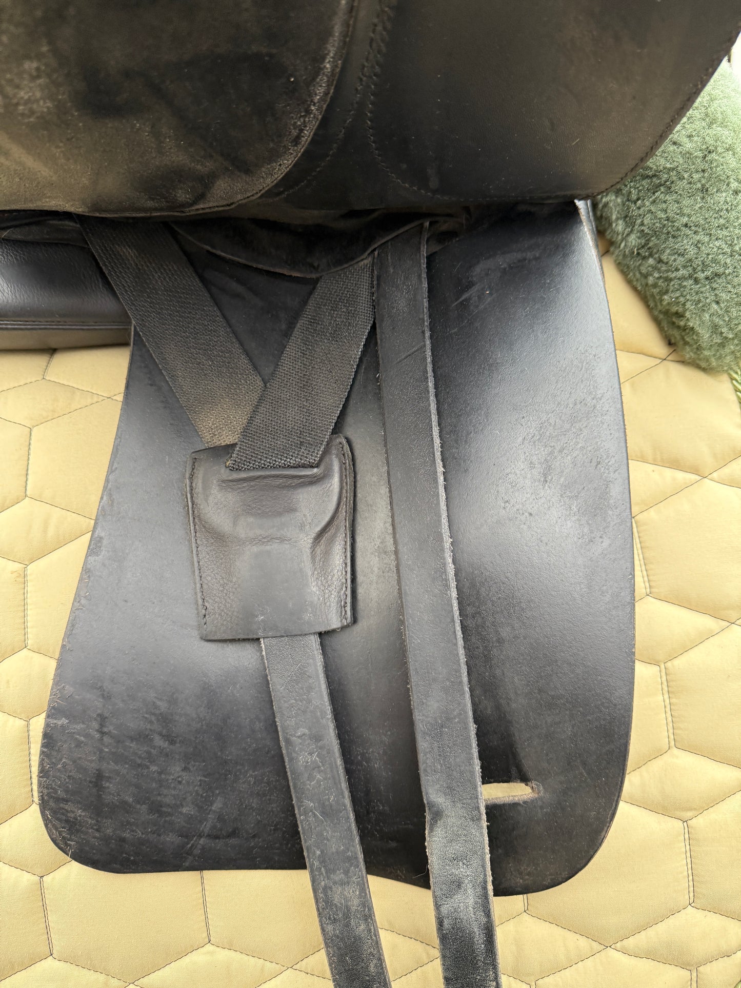 #245 Sommer Somero Dressursattel 17 Zoll H7 Protection Compact Kissen