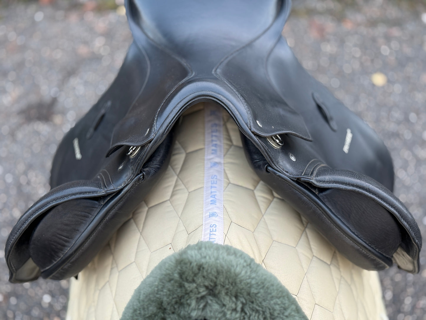 #208 Passier Avior Springsattel 17,5 Zoll breite Kammer