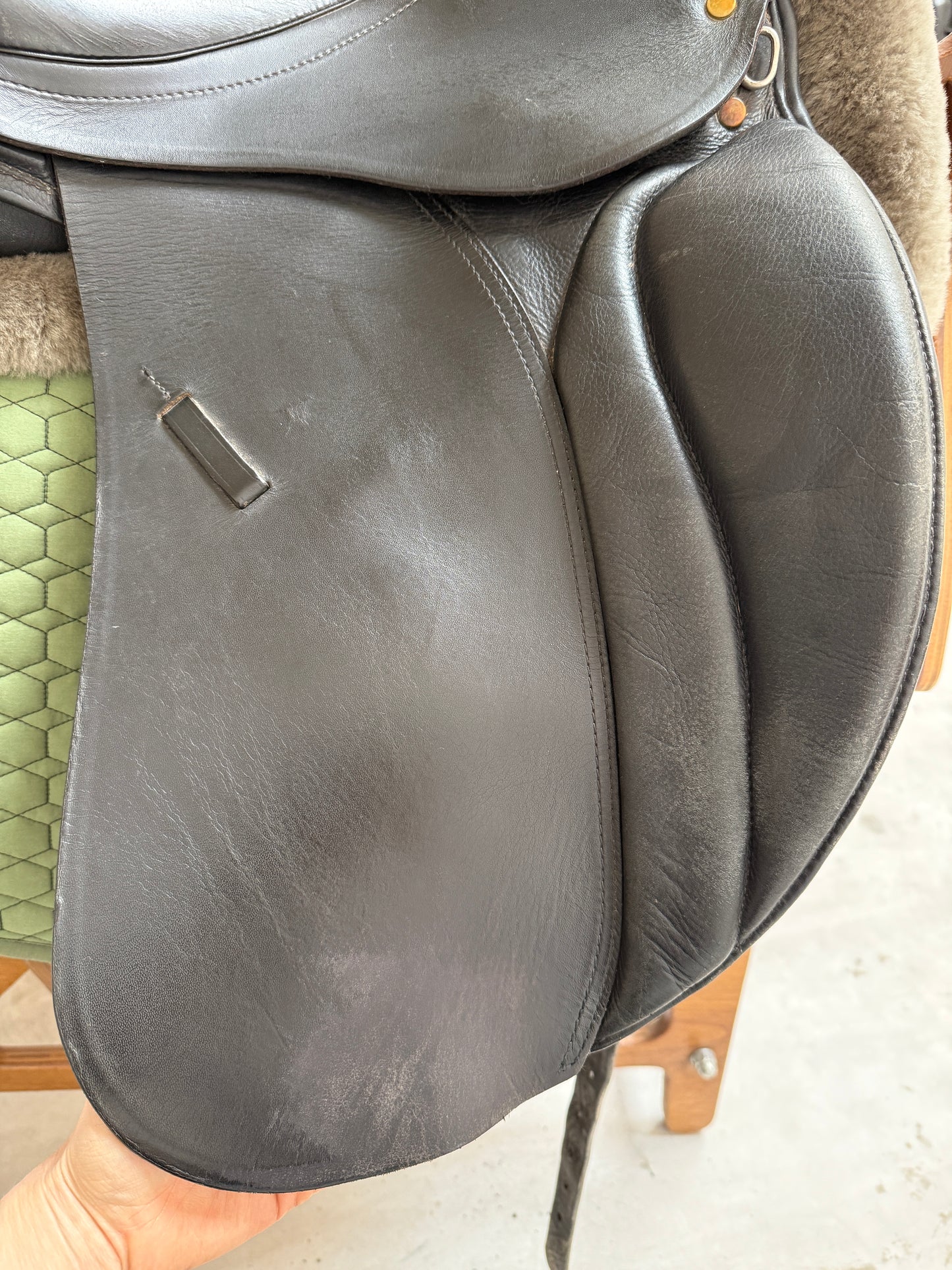 Velicea Basic Skoli Dressursattel 17,5 Zoll 30