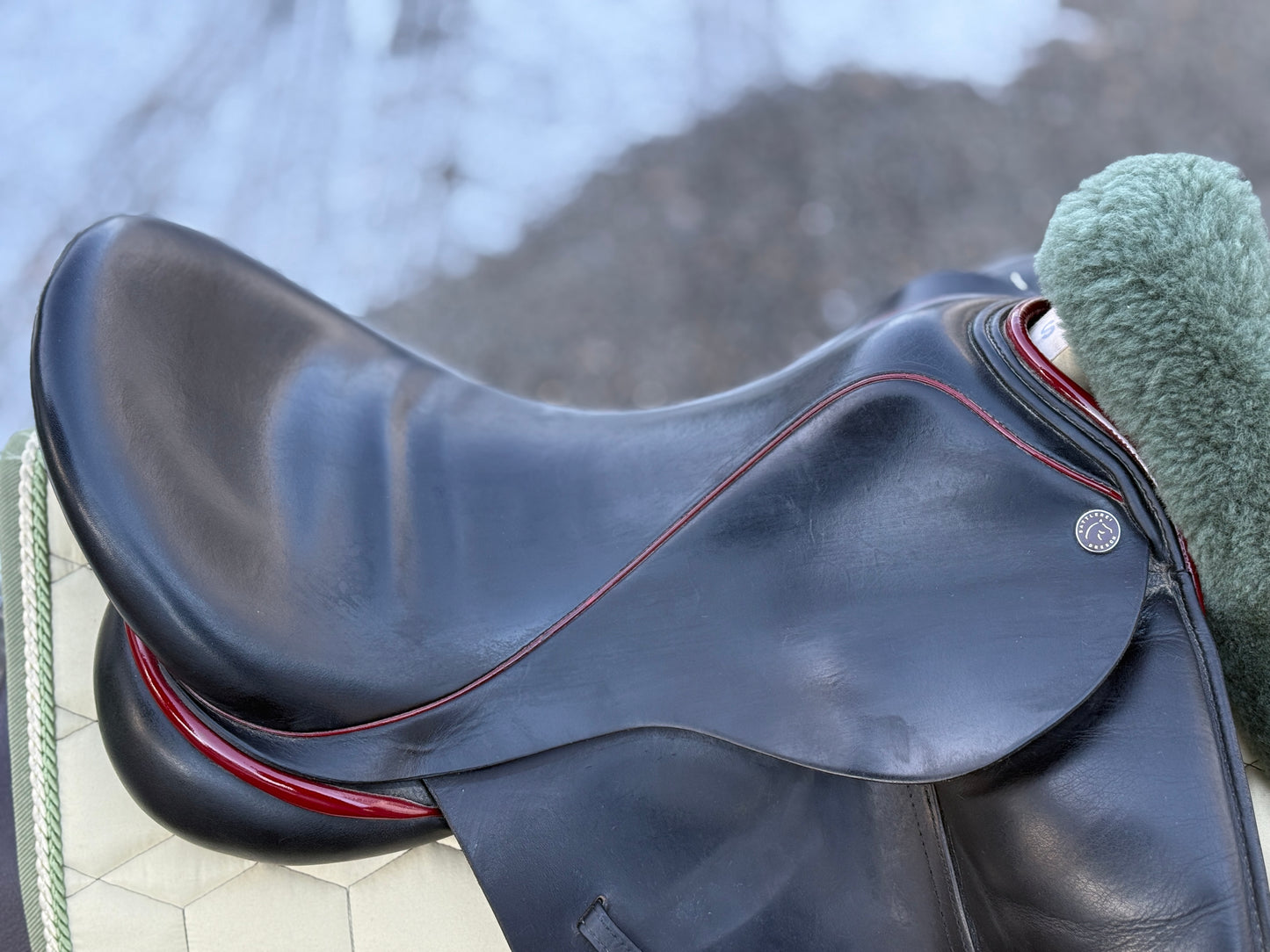 #265 Dresch Dressursattel 18 Zoll Klettpauschen