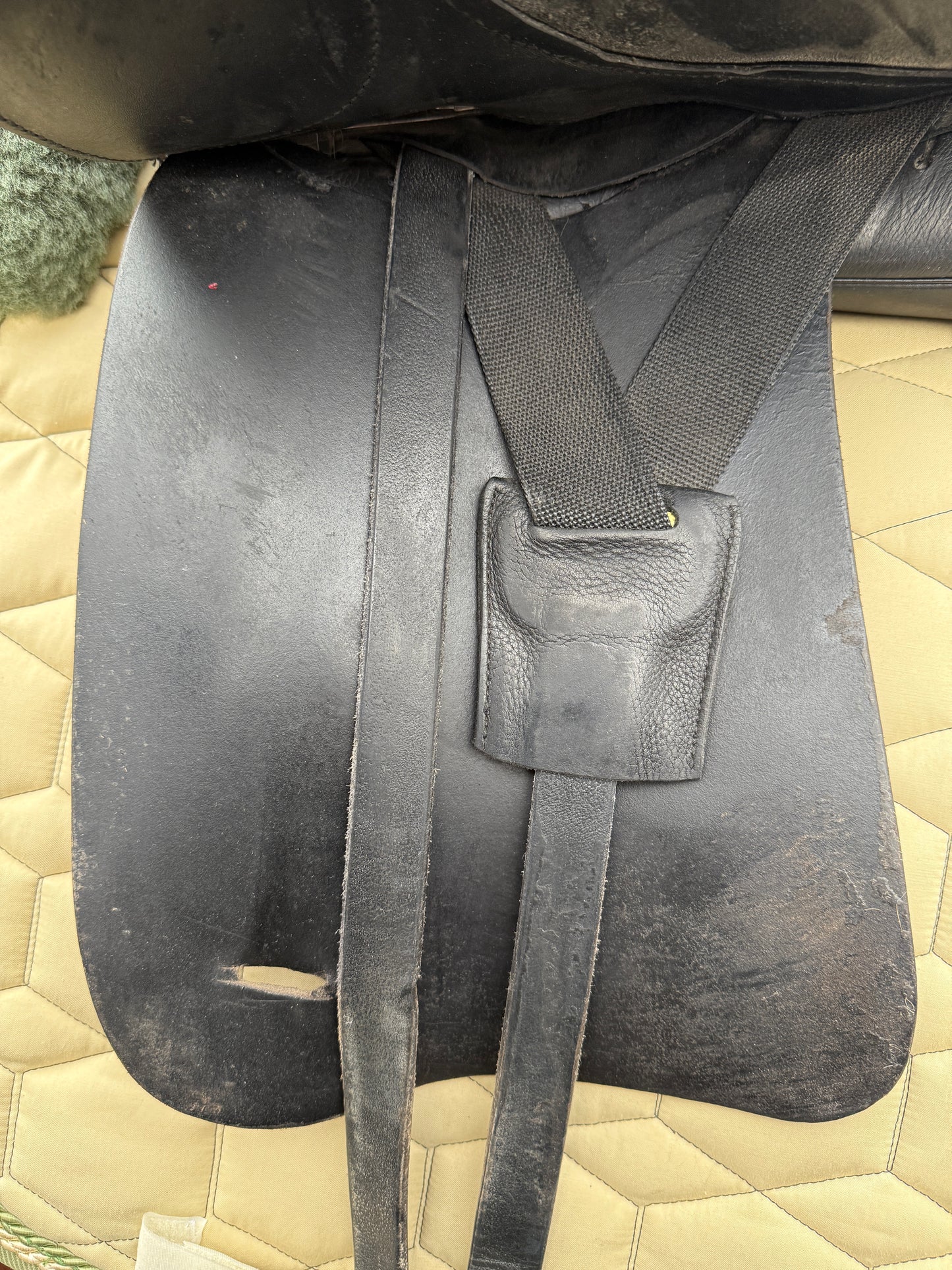 #245 Sommer Somero Dressursattel 17 Zoll H7 Protection Compact Kissen