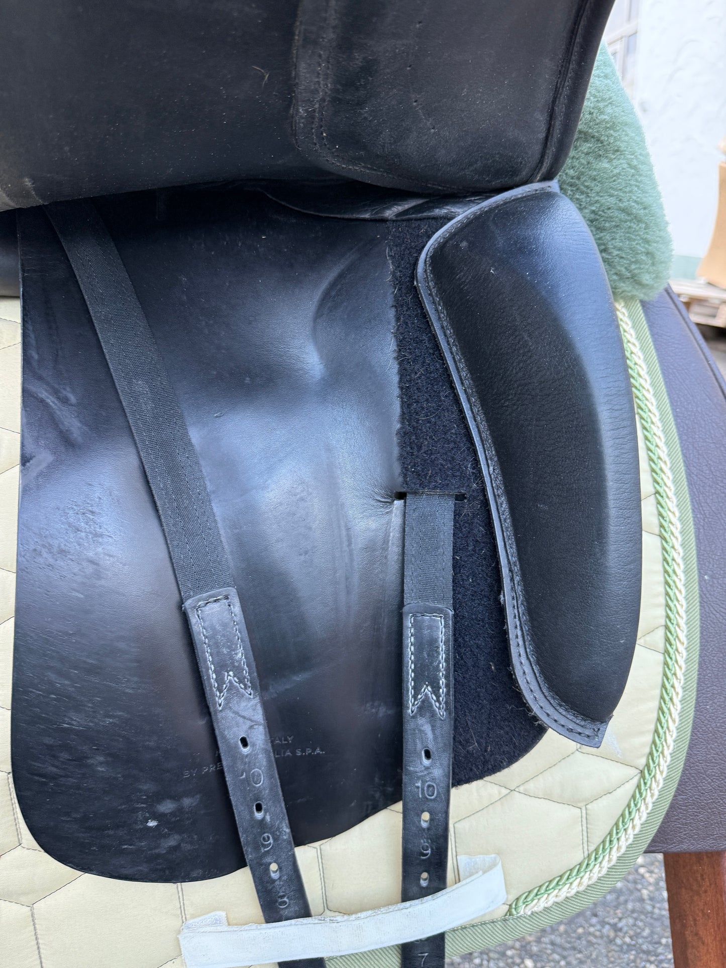 #K180 Prestige Roma Dressursattel 17 Zoll 33 aus 2023 Klettpauschen