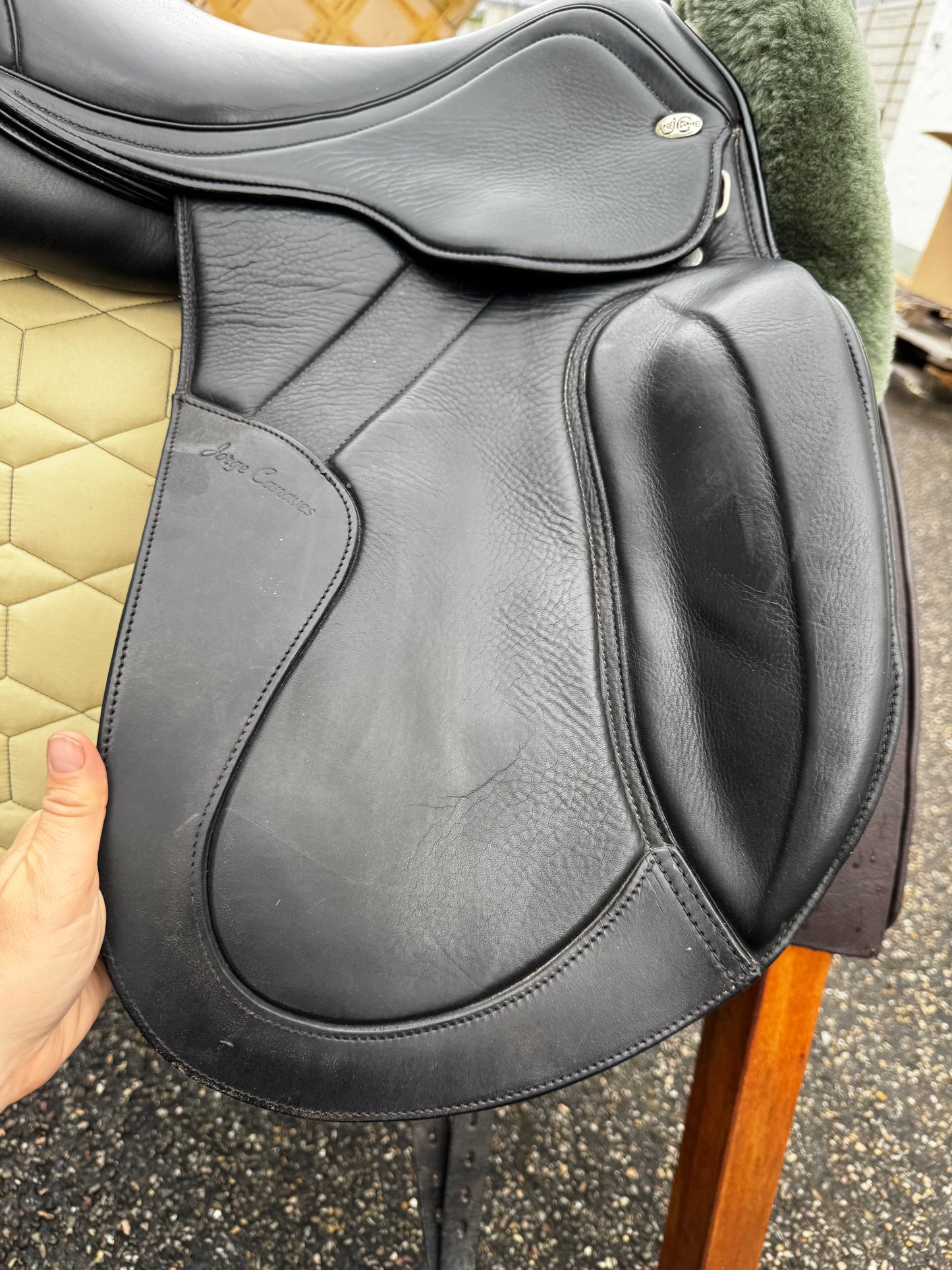 #117 Jorge Canaves Celebration Dressage Saddle 17.5 pulgadas
