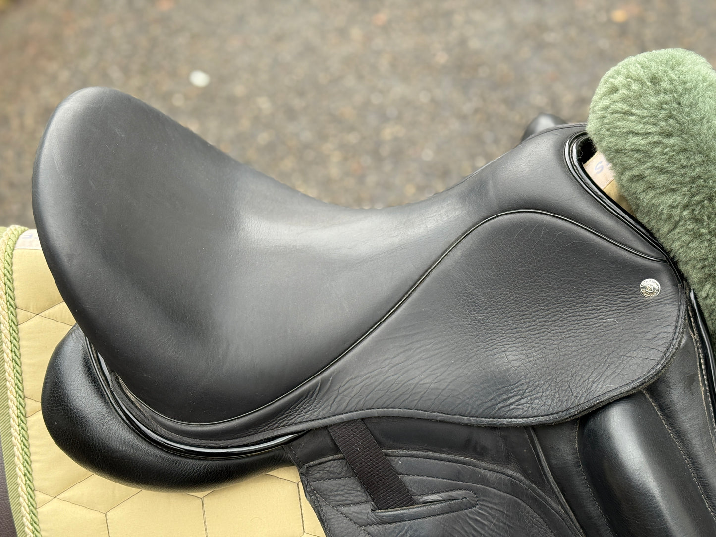 #243 Custom Dressursattel Wolfgang Omni 17 Zoll Monoblatt