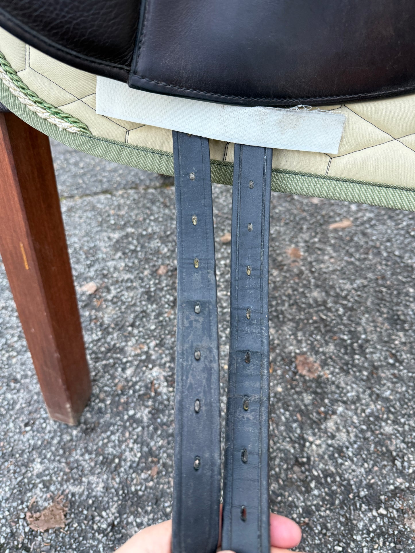 #K184 Hennig MFT Monoblatt Dressursattel 17,5 Zoll aus 2022 braun