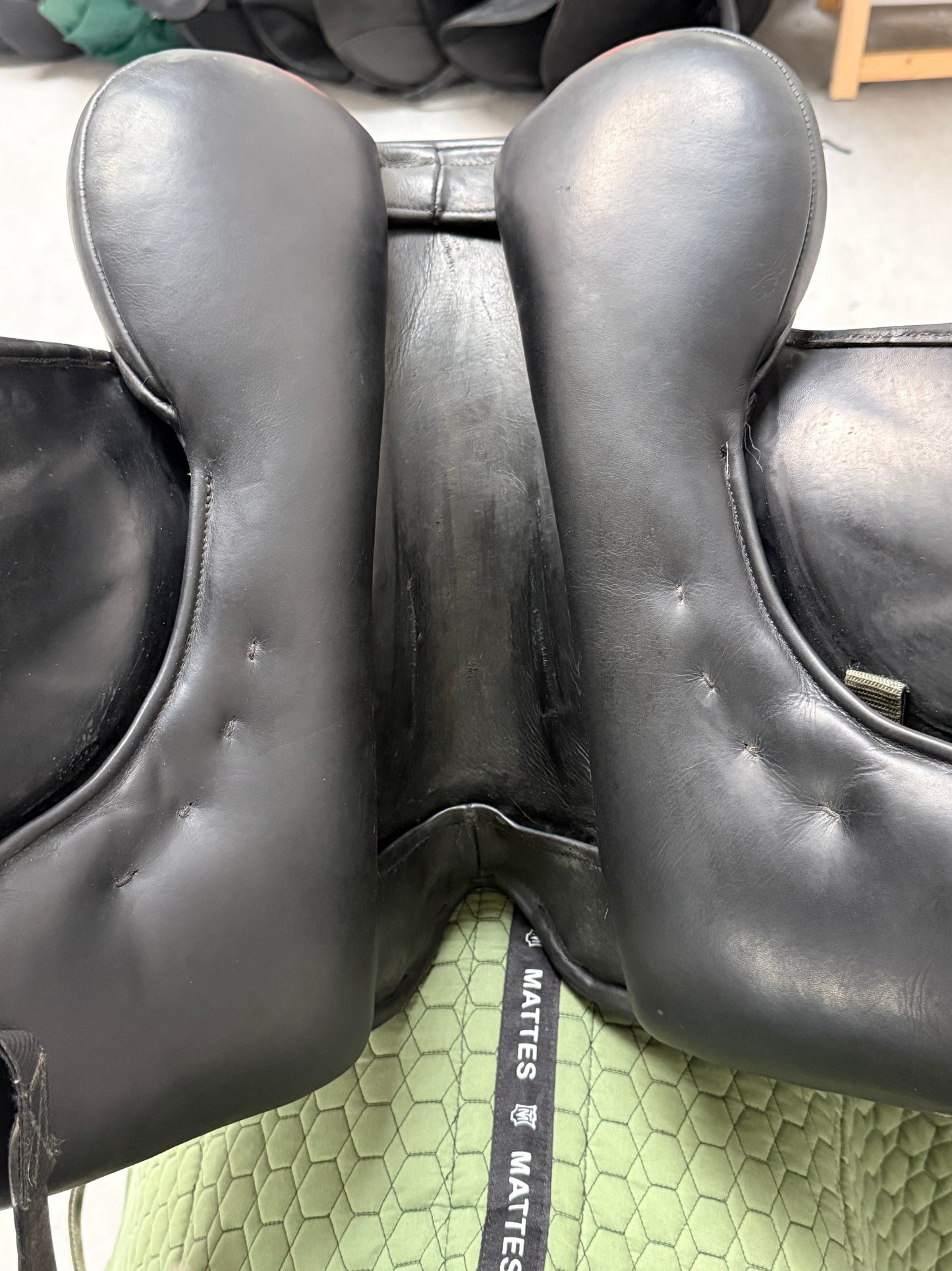 Dresch Dressursattel 17 Zoll Monoblatt - auch für Ponys
