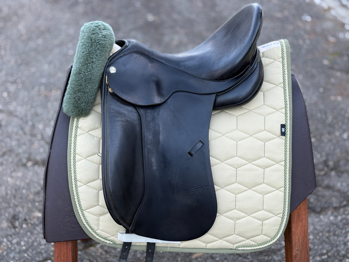 #264 Sommer Esprit Dressursattel 17 Zoll