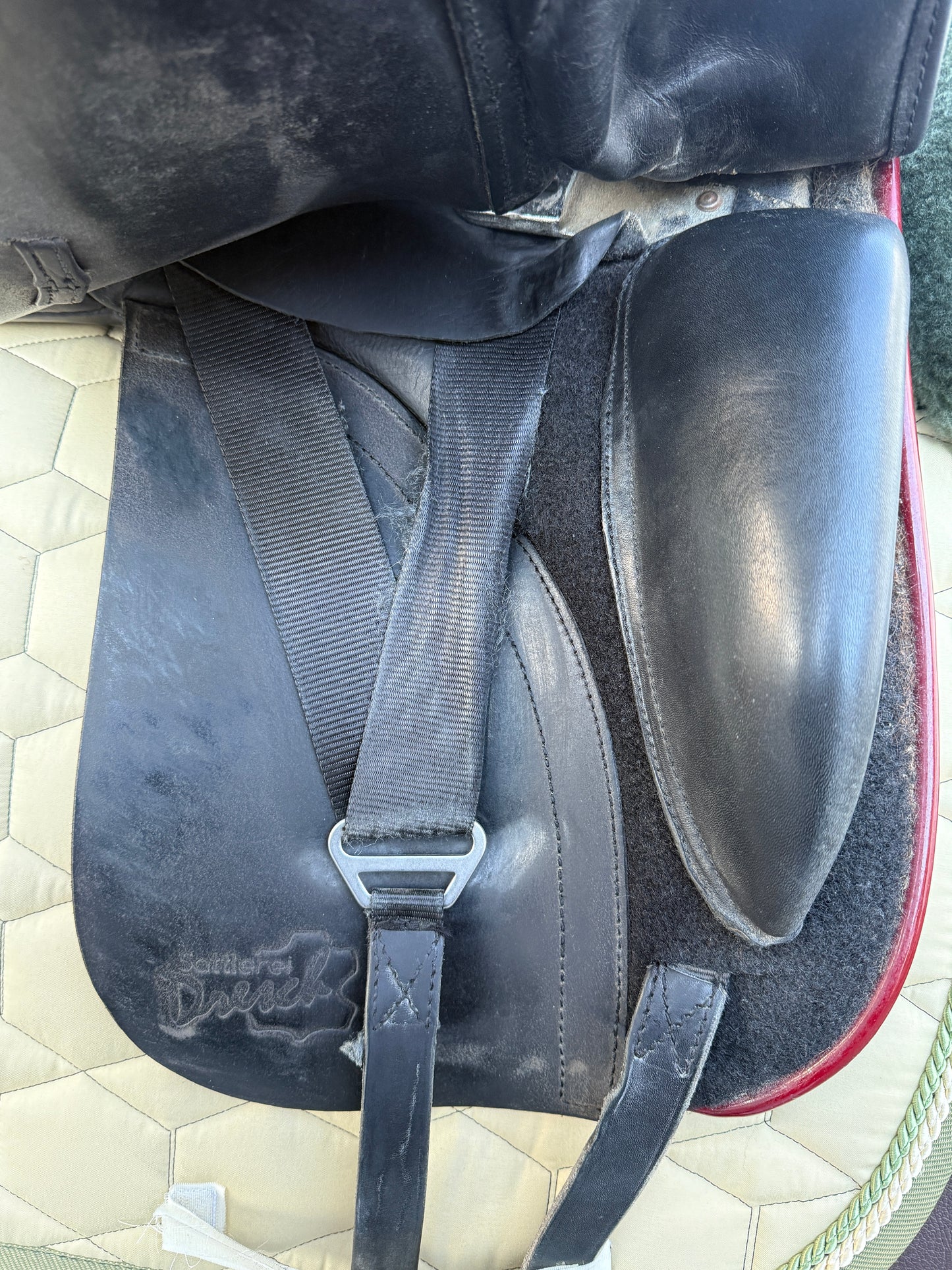 #265 Dresch Dressursattel 18 Zoll Klettpauschen