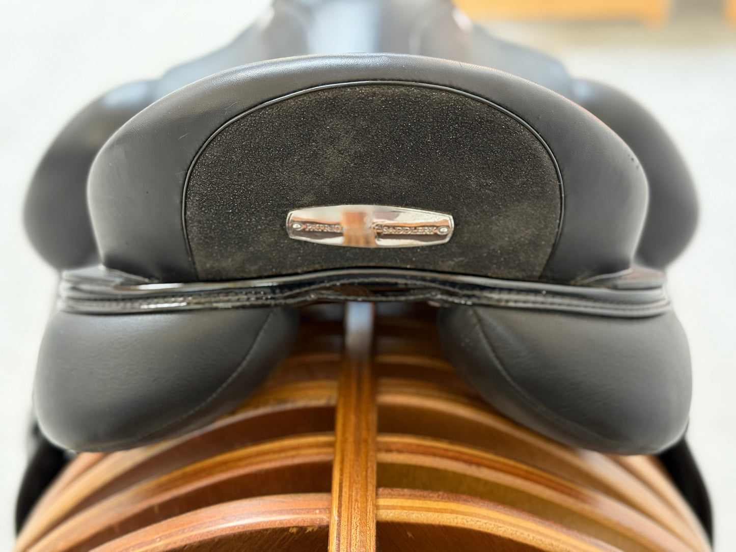 Patrick Saddlery Dressursattel 17,5 Zoll Monoblatt wie Custom - breit & hoher Rist