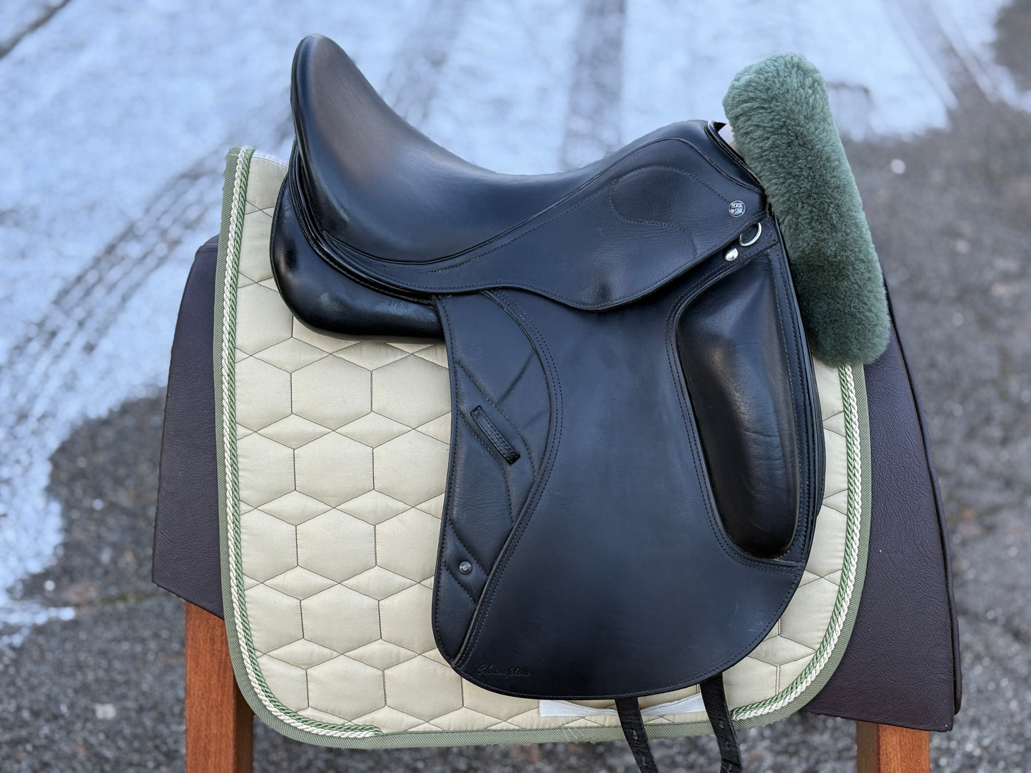 #268 Horse Star Champion Mono Dressursattel 16,5 Zoll