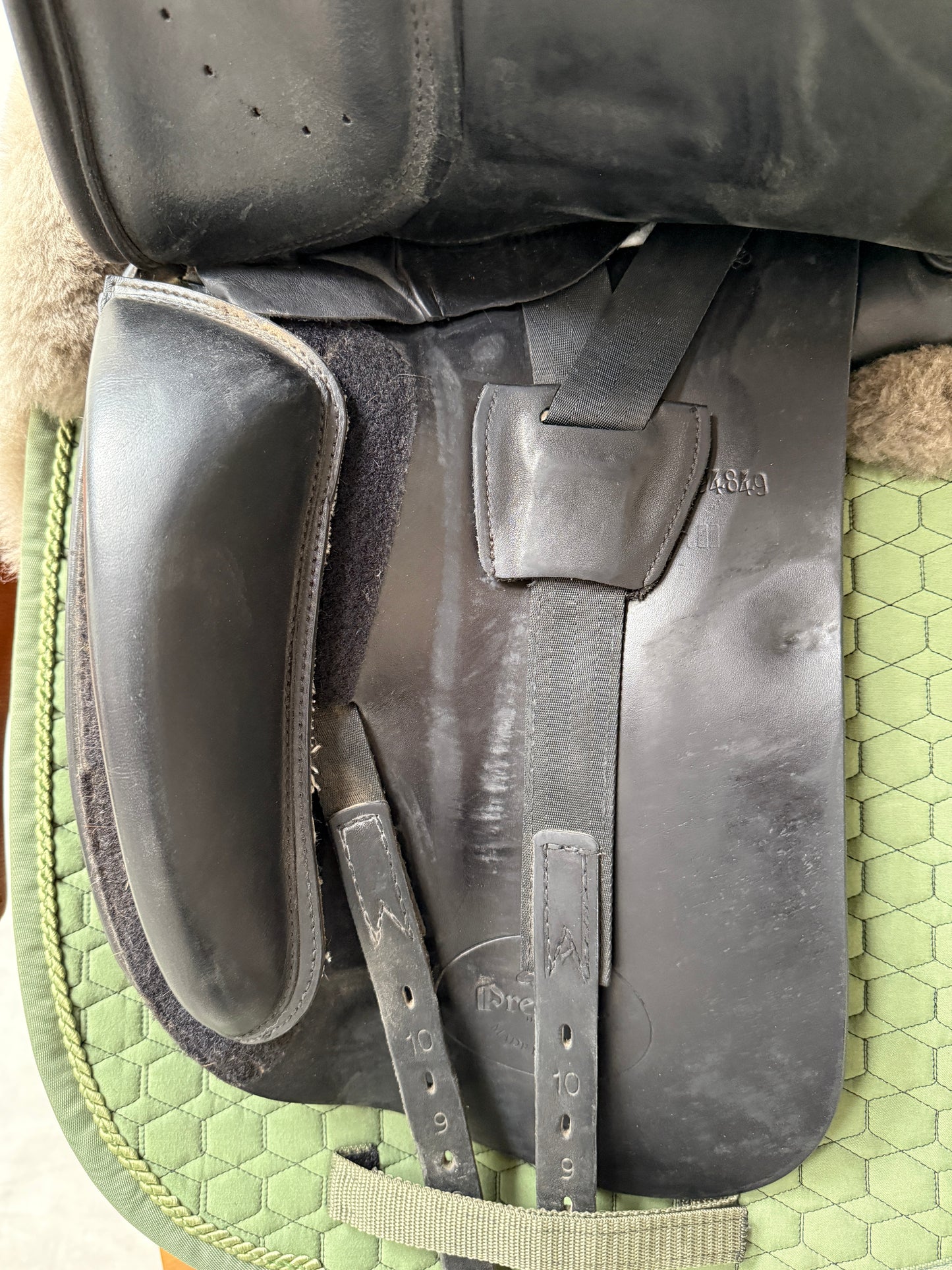 Euroriding Emilio Dressursattel doubliert 17 Zoll 33 aus 2019