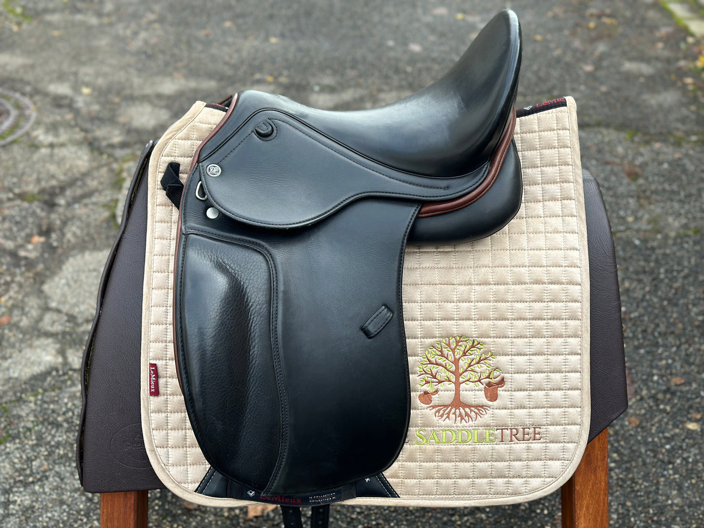 Deuber Novaflex Classic Dressage 18 Zoll wie NEU