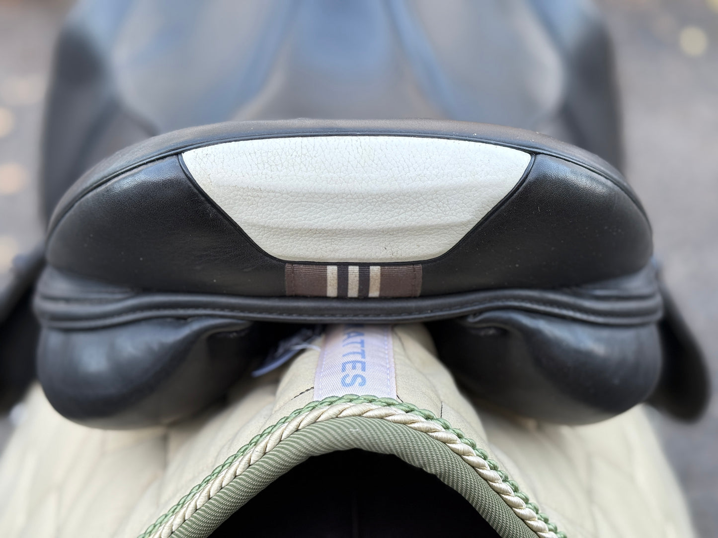 #233 Prestige Synchrony CPS Springsattel 17 Zoll 32 +A