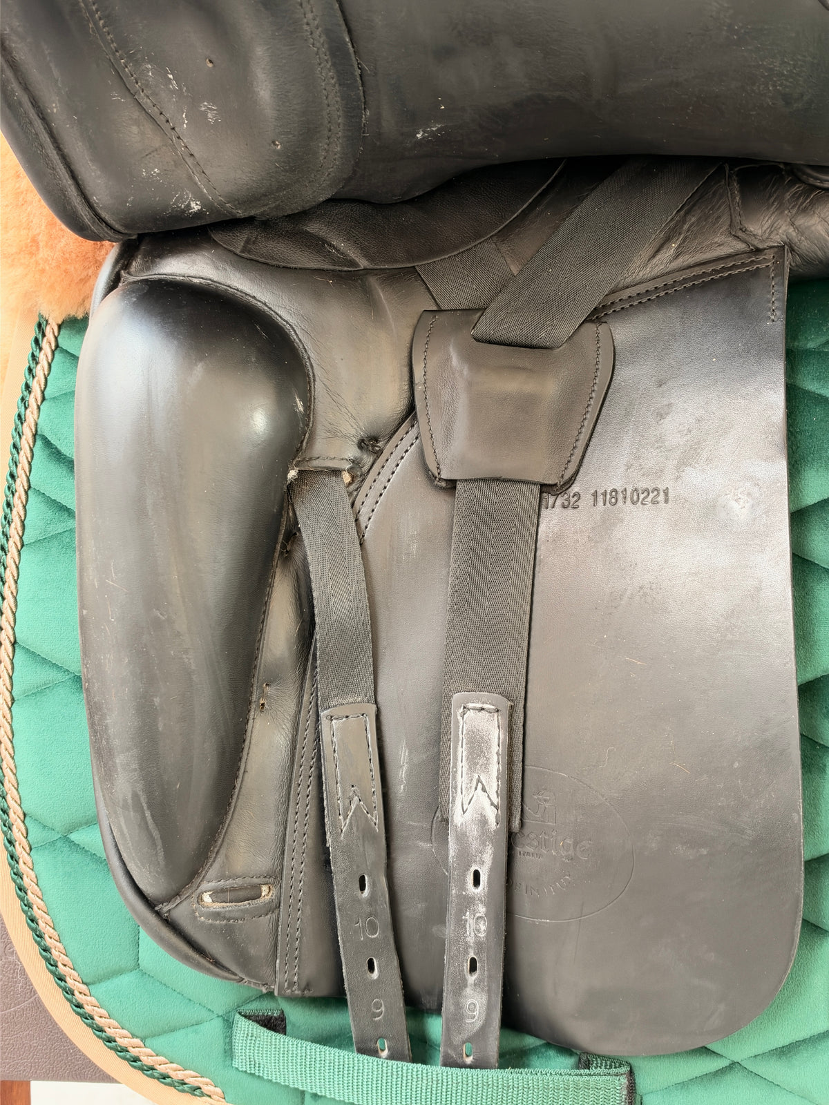 Prestige Top Dressage SP 17 Zoll 32 aus 2021