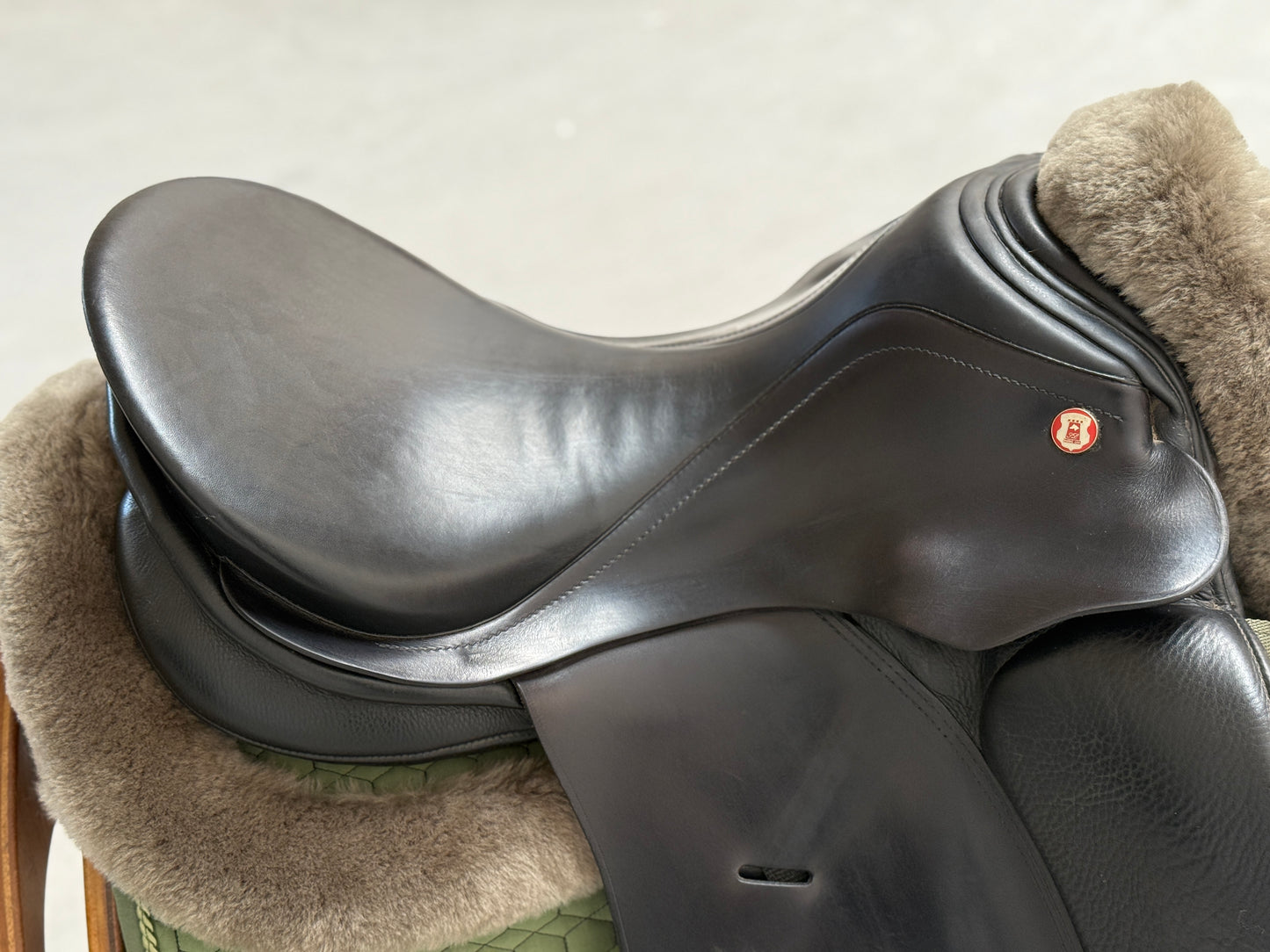 SL LINN Hofsattlerei (Sattelprofi Eichhorn/Niedersüß) Dressursattel 17,5 Zoll