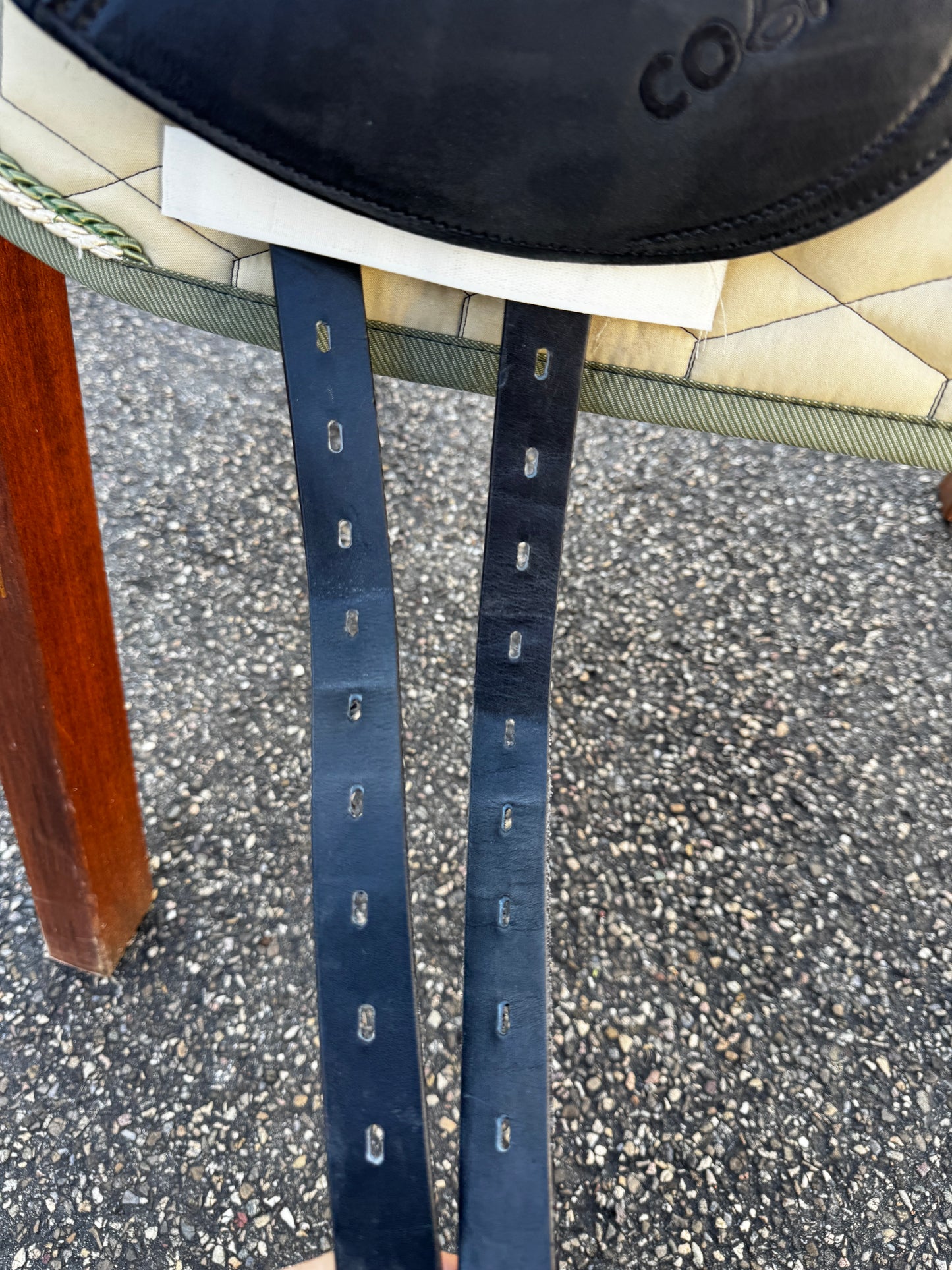 #147 Cobra Dressursattel 17,5 Zoll mit LHI doubliert