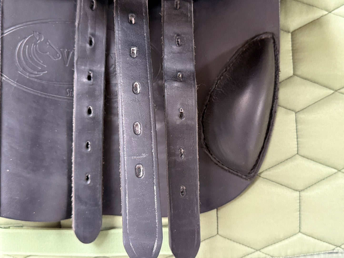 Velicea Kenda Springsattel 18 Zoll breite Kammer